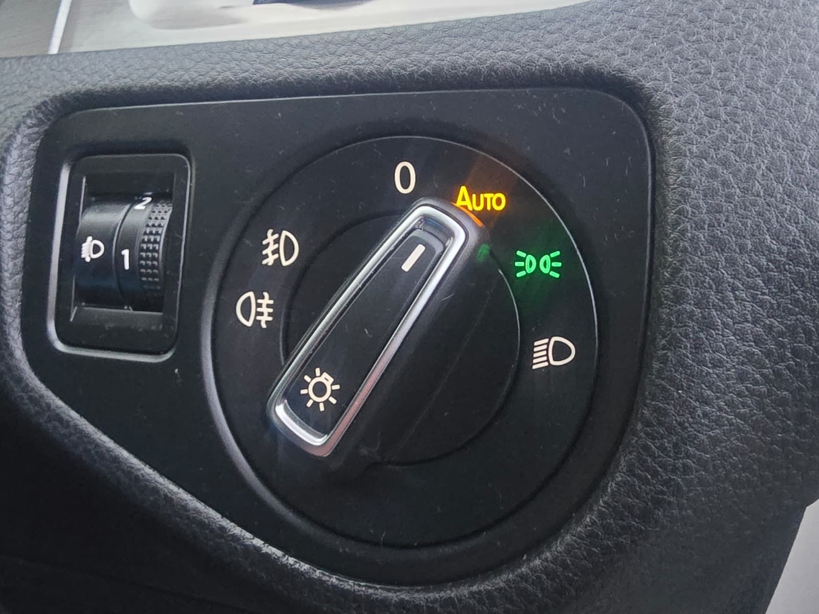 Volkswagen Golf 1.6L Match Edition TDI BlueMotion Technology Estate 5dr Diesel Manual Euro 6 (109 bhp) 5dr Manual 2025