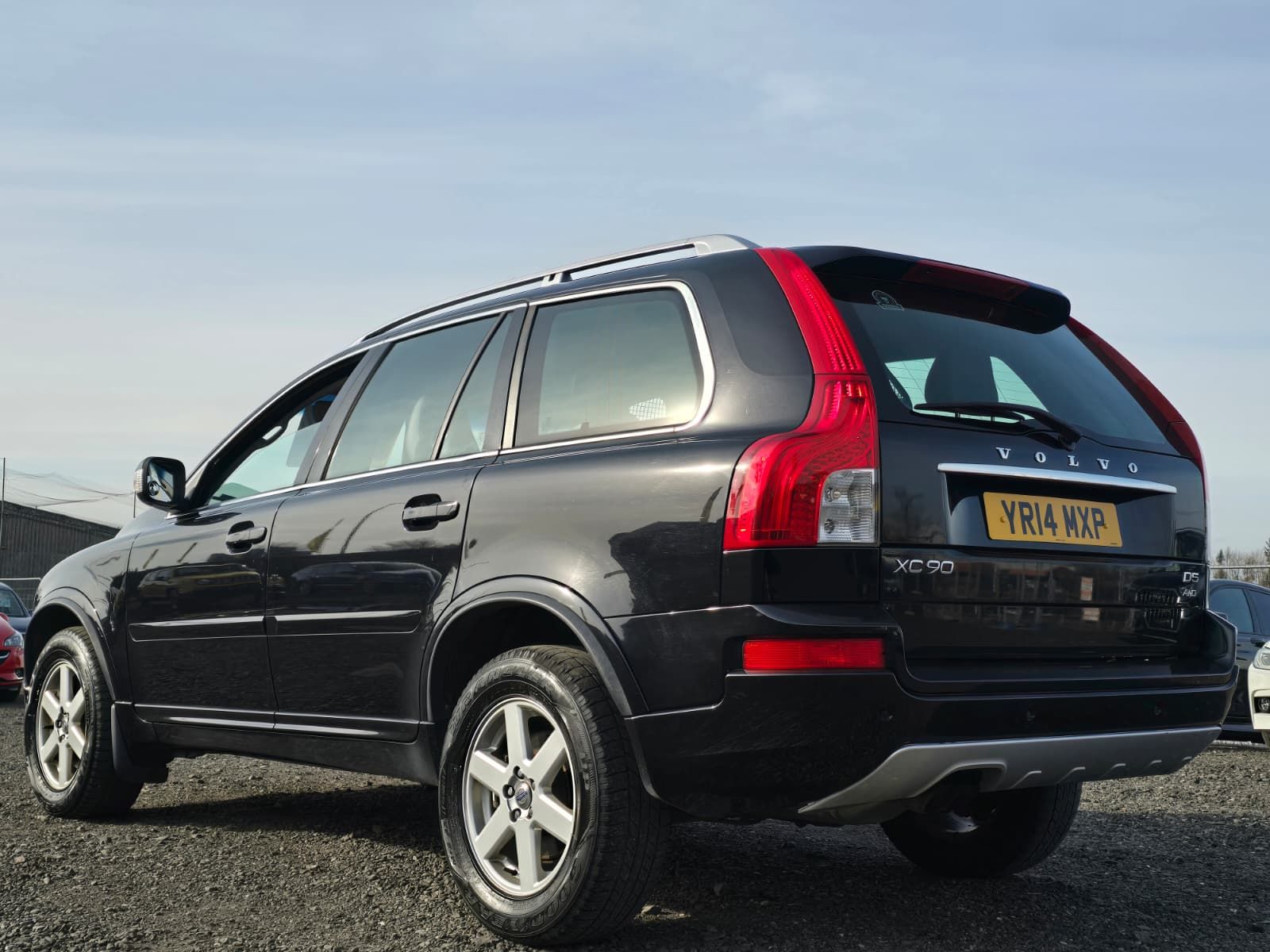 Volvo XC90 2.4 D5 ES SUV 5dr Diesel Geartronic 4WD Euro 5 (200 ps) 5dr Automatic 2026