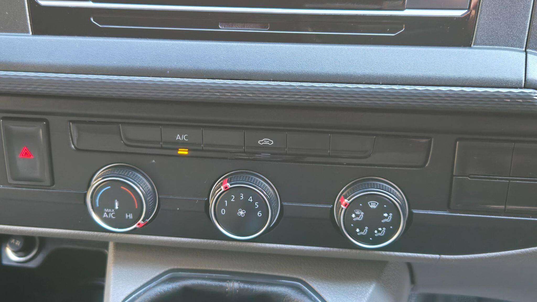 Volkswagen Transporter 2.0 TDI T32 Startline FWD LWB Euro 6 (s/s) 5dr 5dr Manual 2021