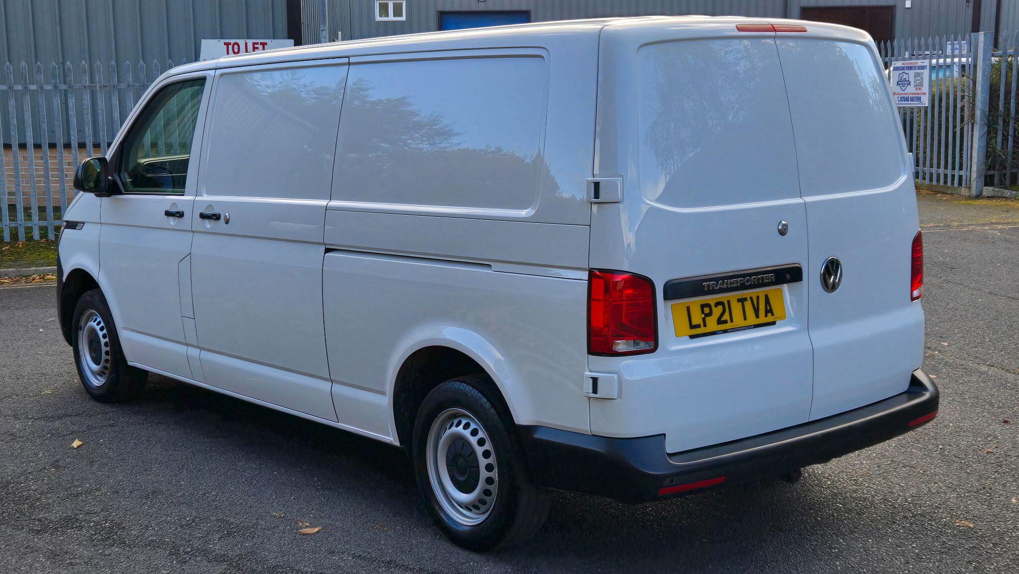 Volkswagen Transporter 2.0 TDI T32 Startline FWD LWB Euro 6 (s/s) 5dr 5dr Manual 2021