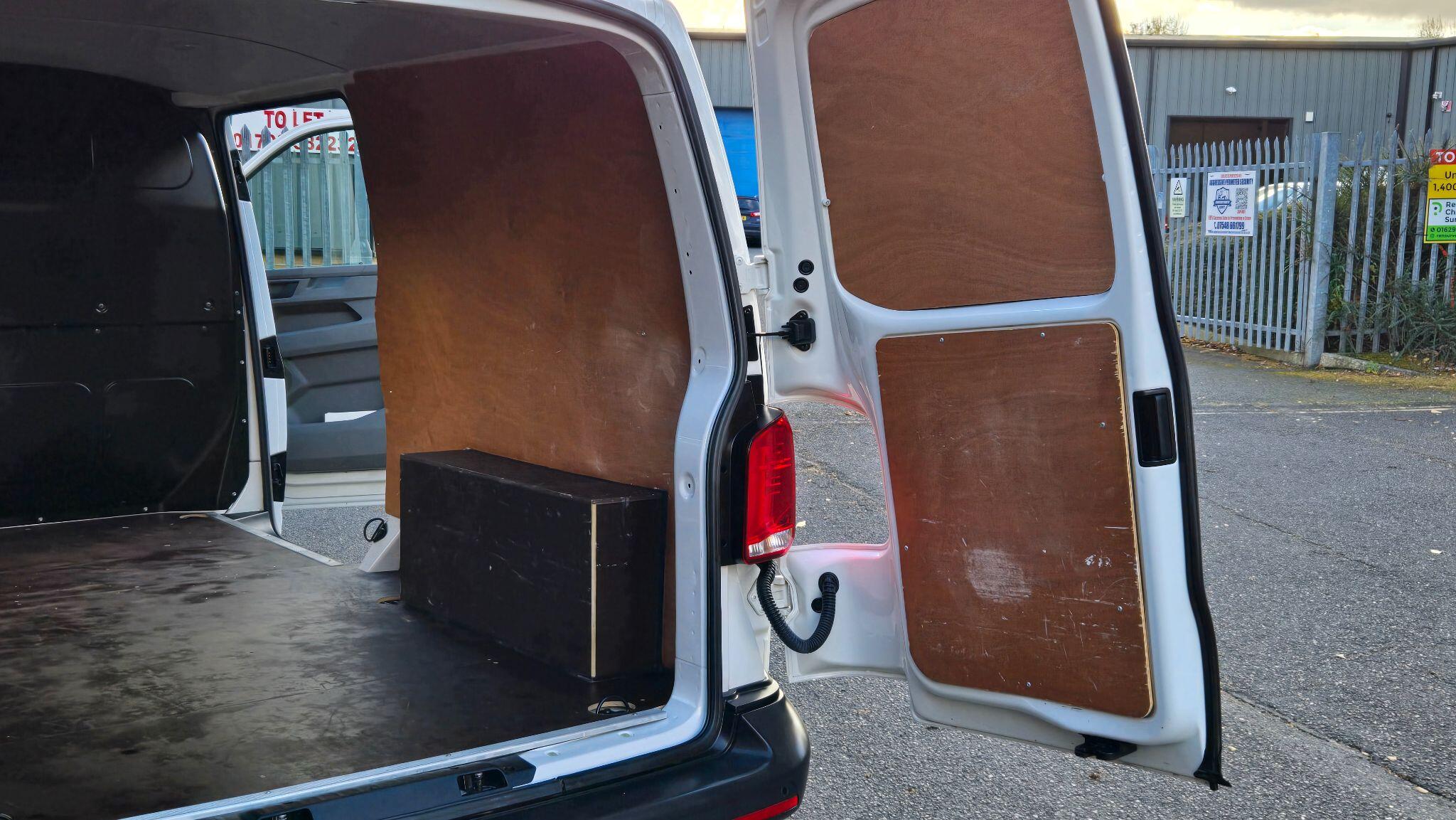 Volkswagen Transporter 2.0 TDI T32 Startline FWD LWB Euro 6 (s/s) 5dr 5dr Manual 2021