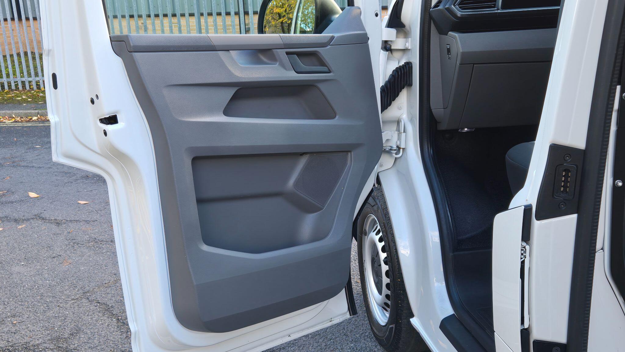 Volkswagen Transporter 2.0 TDI T32 Startline FWD LWB Euro 6 (s/s) 5dr 5dr Manual 2021