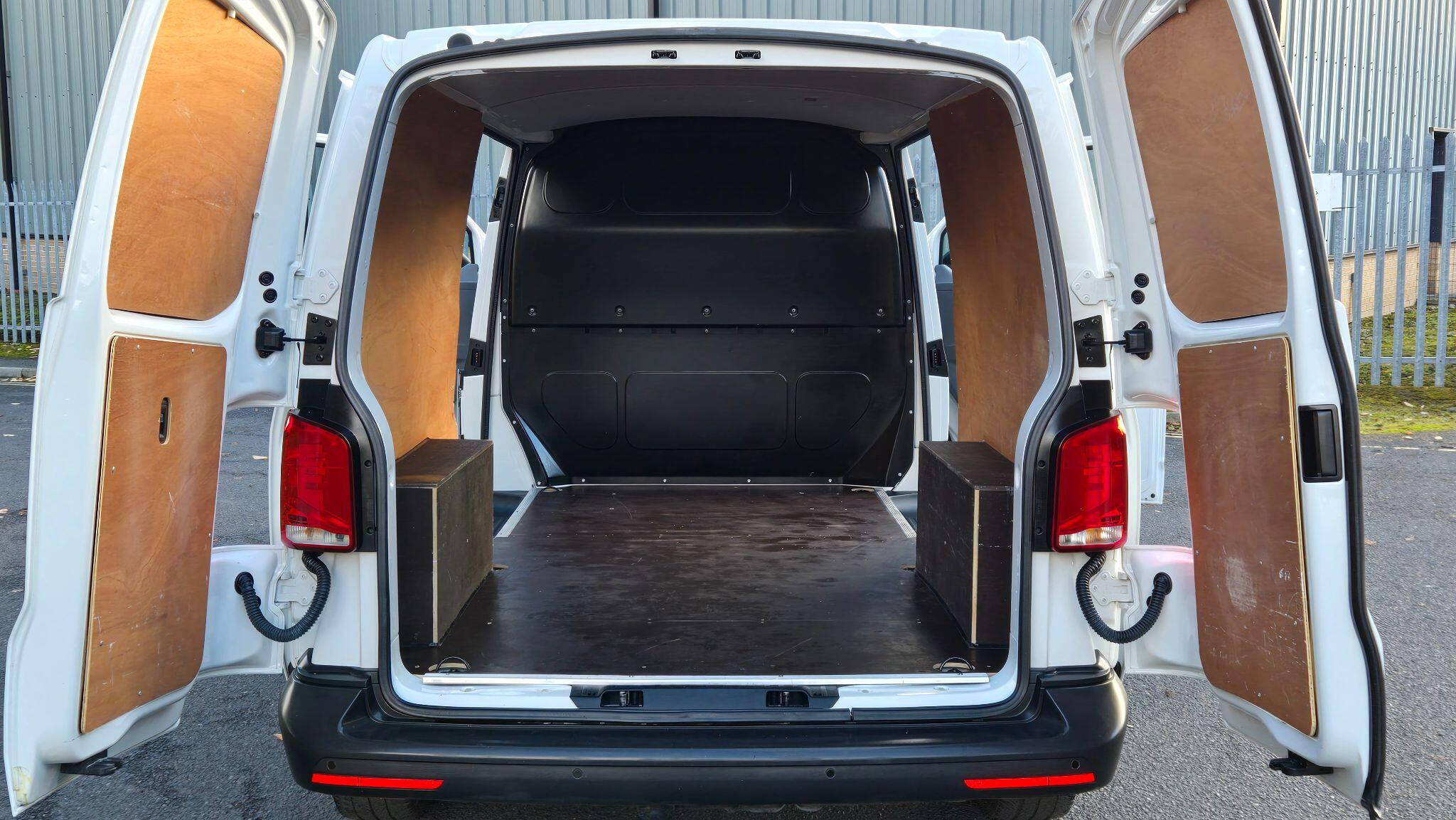 Volkswagen Transporter 2.0 TDI T32 Startline FWD LWB Euro 6 (s/s) 5dr 5dr Manual 2021