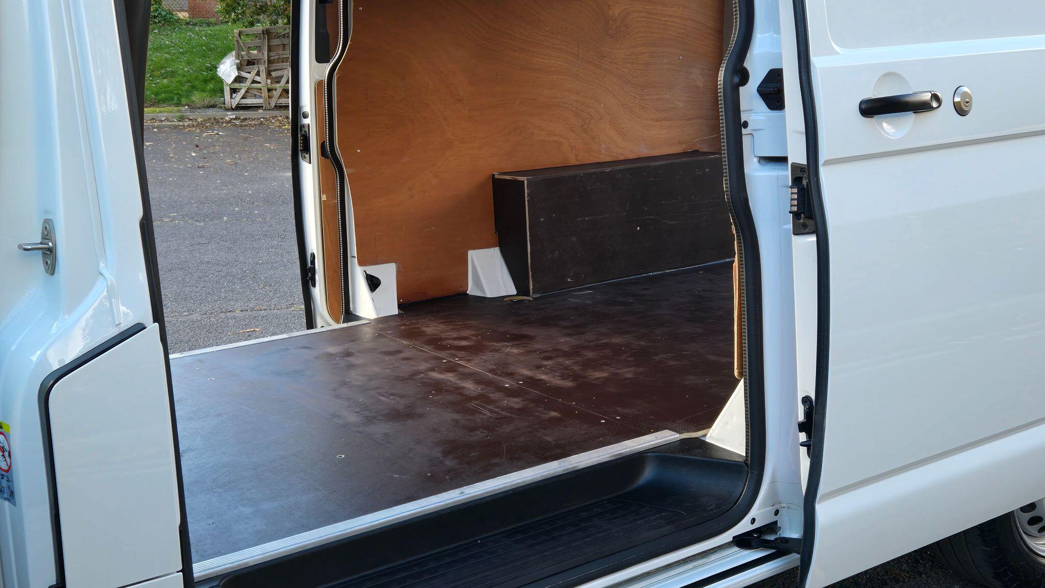 Volkswagen Transporter 2.0 TDI T32 Startline FWD LWB Euro 6 (s/s) 5dr 5dr Manual 2021