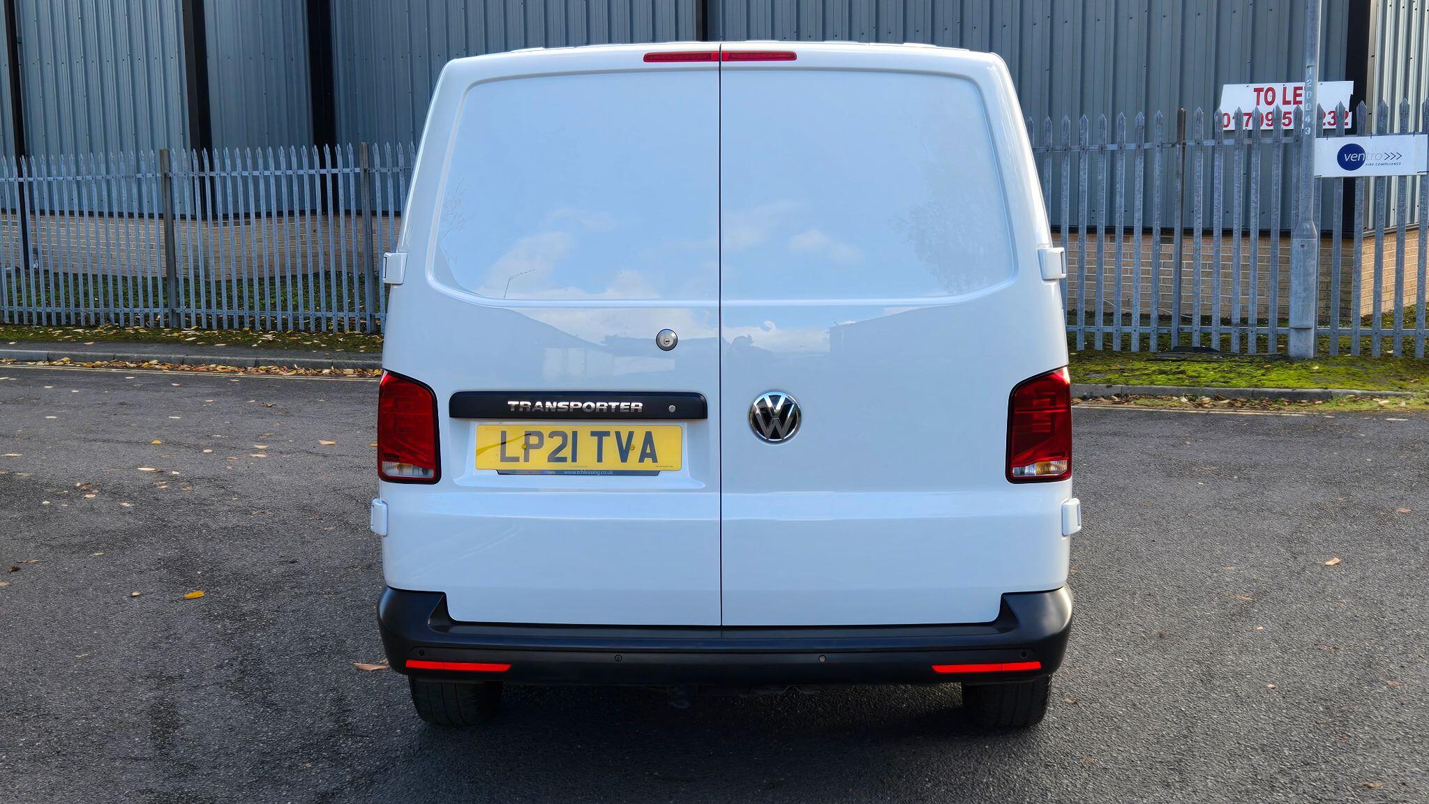 Volkswagen Transporter 2.0 TDI T32 Startline FWD LWB Euro 6 (s/s) 5dr 5dr Manual 2021