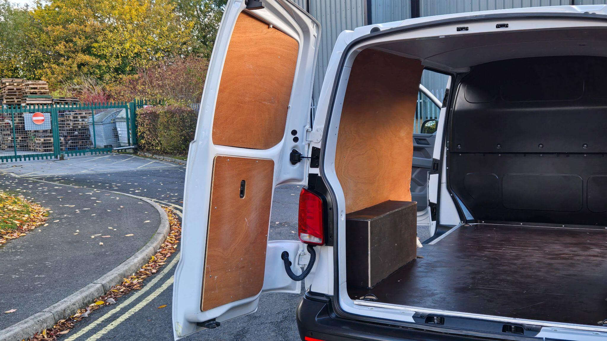 Volkswagen Transporter 2.0 TDI T32 Startline FWD LWB Euro 6 (s/s) 5dr 5dr Manual 2021