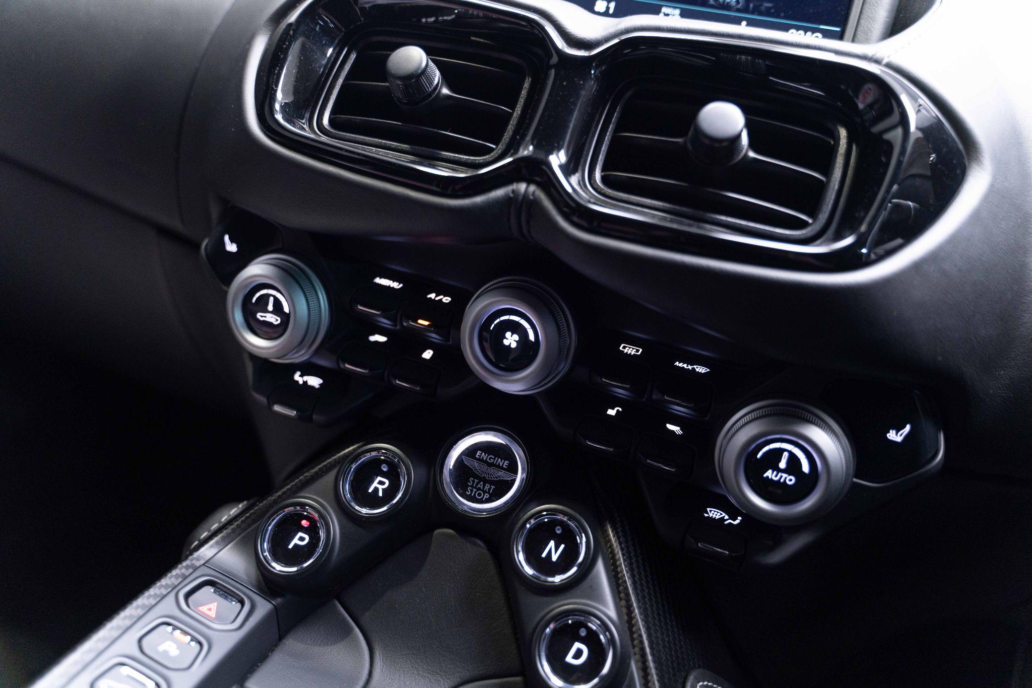 Aston Martin Vantage 4.0 V8 Auto Euro 6 2dr 2dr Automatic 2026