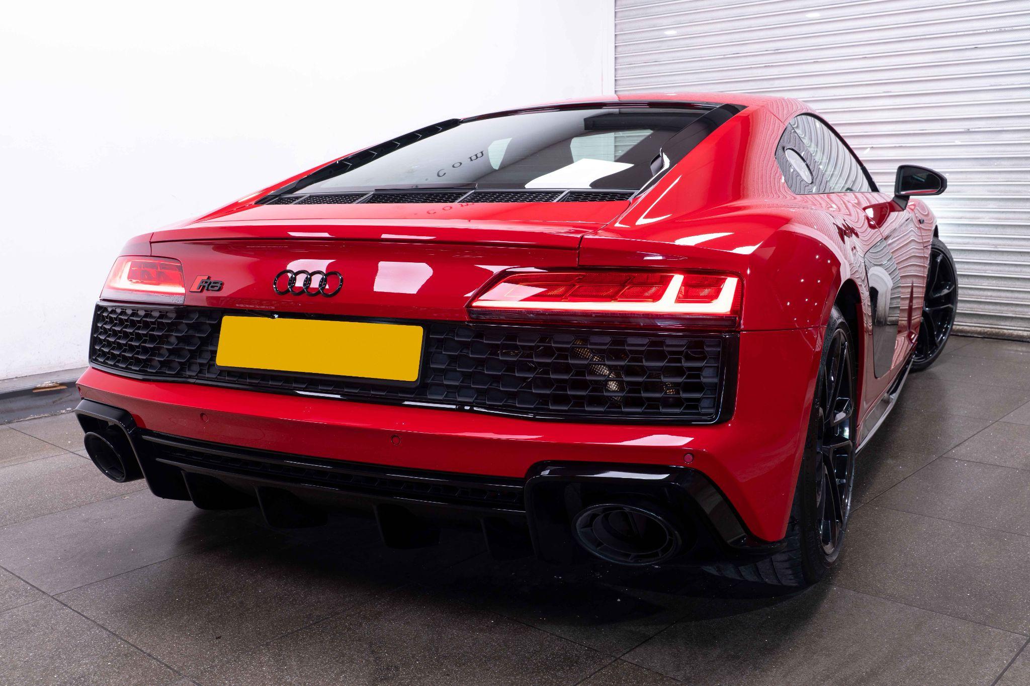 2021 Audi R8 5.2 FSI V10 Coupe 2dr Petrol S Tronic Euro 6 (s/s) (540 ps), exterior view 4