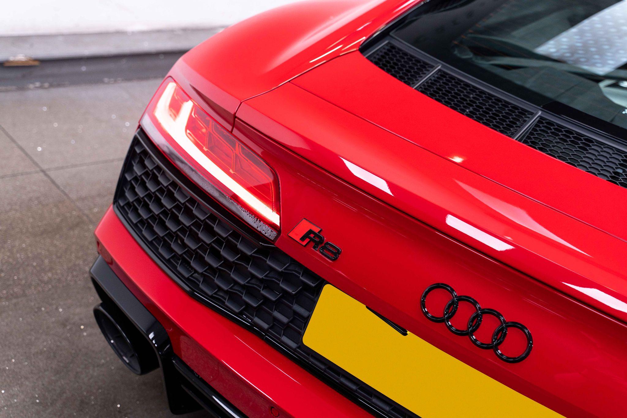 Audi R8 5.2 FSI V10 Coupe 2dr Petrol S Tronic Euro 6 (s/s) (540 ps) 2dr Automatic 2026