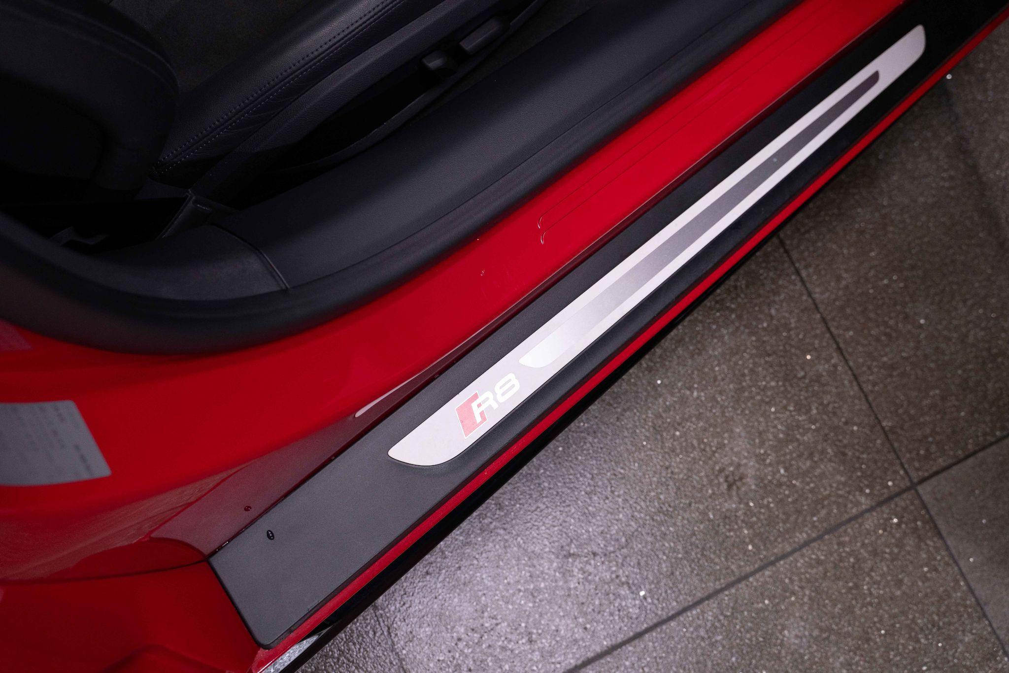 Audi R8 5.2 FSI V10 Coupe 2dr Petrol S Tronic Euro 6 (s/s) (540 ps) 2dr Automatic 2026