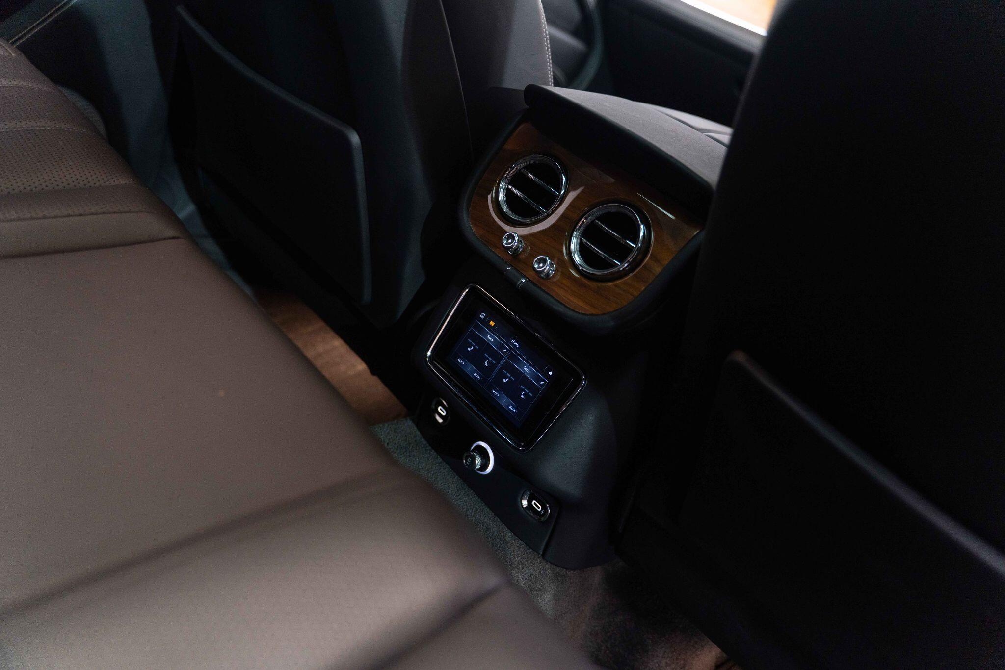 Bentley Bentayga 4.0 V8 Auto 4WD Euro 6 (s/s) 5dr 5dr Automatic 2025