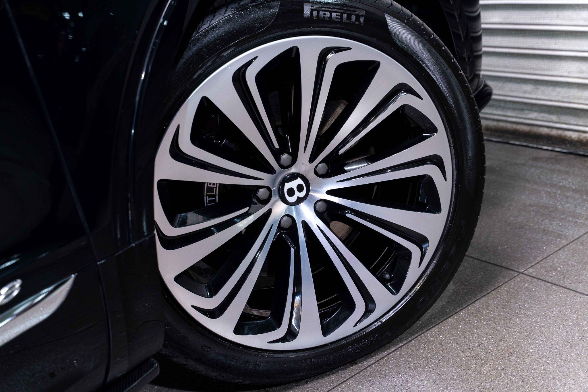 Bentley Bentayga 4.0 V8 Base Auto 4WD Euro 6 (s/s) 5dr 5dr Automatic 2025