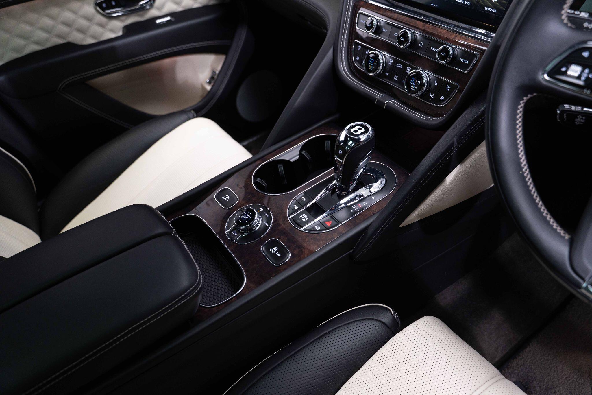 Bentley Bentayga 4.0 V8 Base Auto 4WD Euro 6 (s/s) 5dr 5dr Automatic 2025