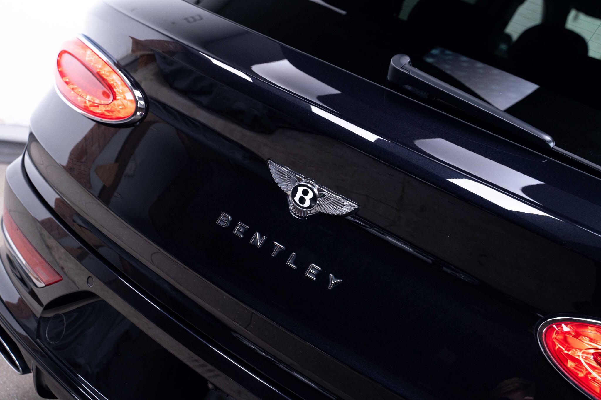 Bentley Bentayga 4.0 V8 Base Auto 4WD Euro 6 (s/s) 5dr 5dr Automatic 2025