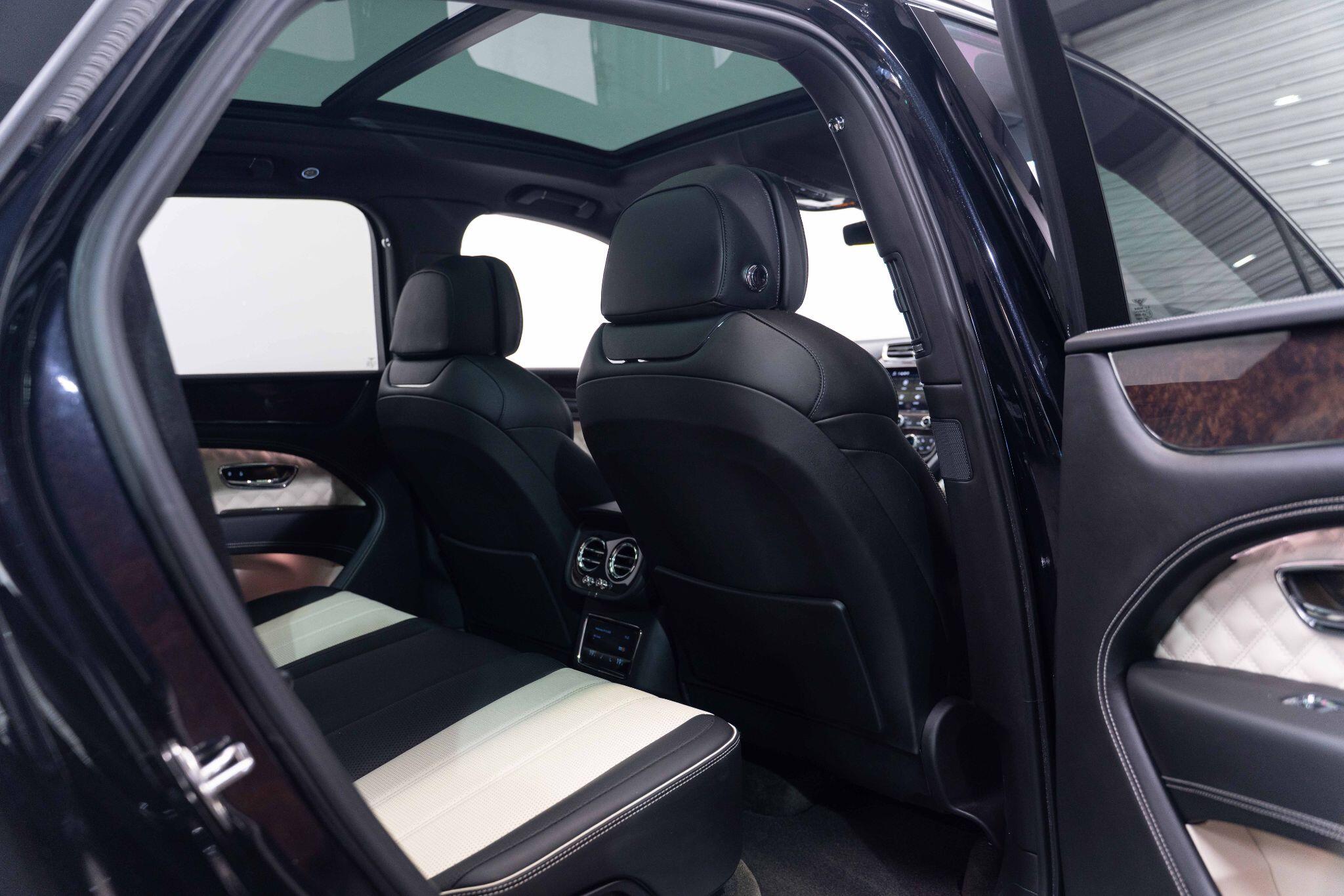 Bentley Bentayga 4.0 V8 Base Auto 4WD Euro 6 (s/s) 5dr 5dr Automatic 2025