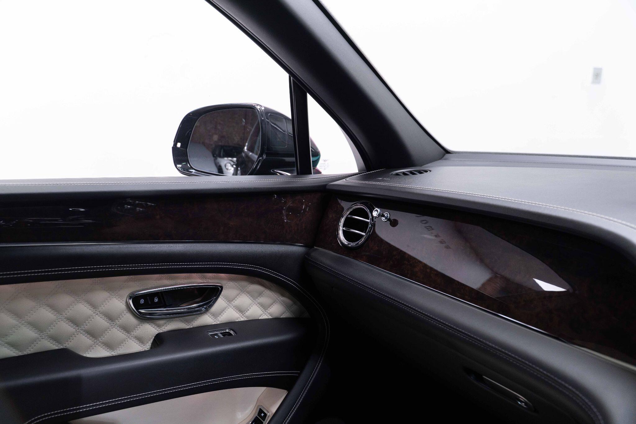 Bentley Bentayga 4.0 V8 Base Auto 4WD Euro 6 (s/s) 5dr 5dr Automatic 2025