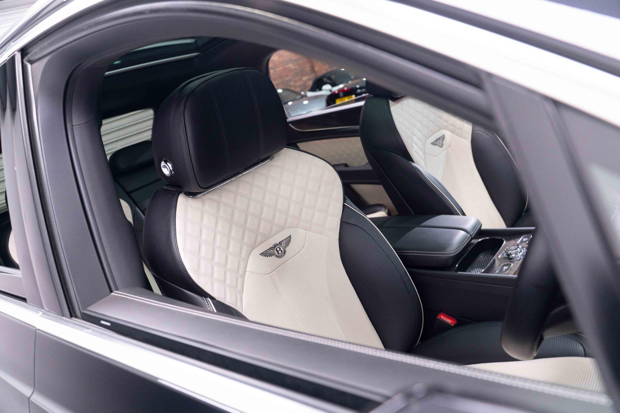 Bentley Bentayga 4.0 V8 Base Auto 4WD Euro 6 (s/s) 5dr 5dr Automatic 2025