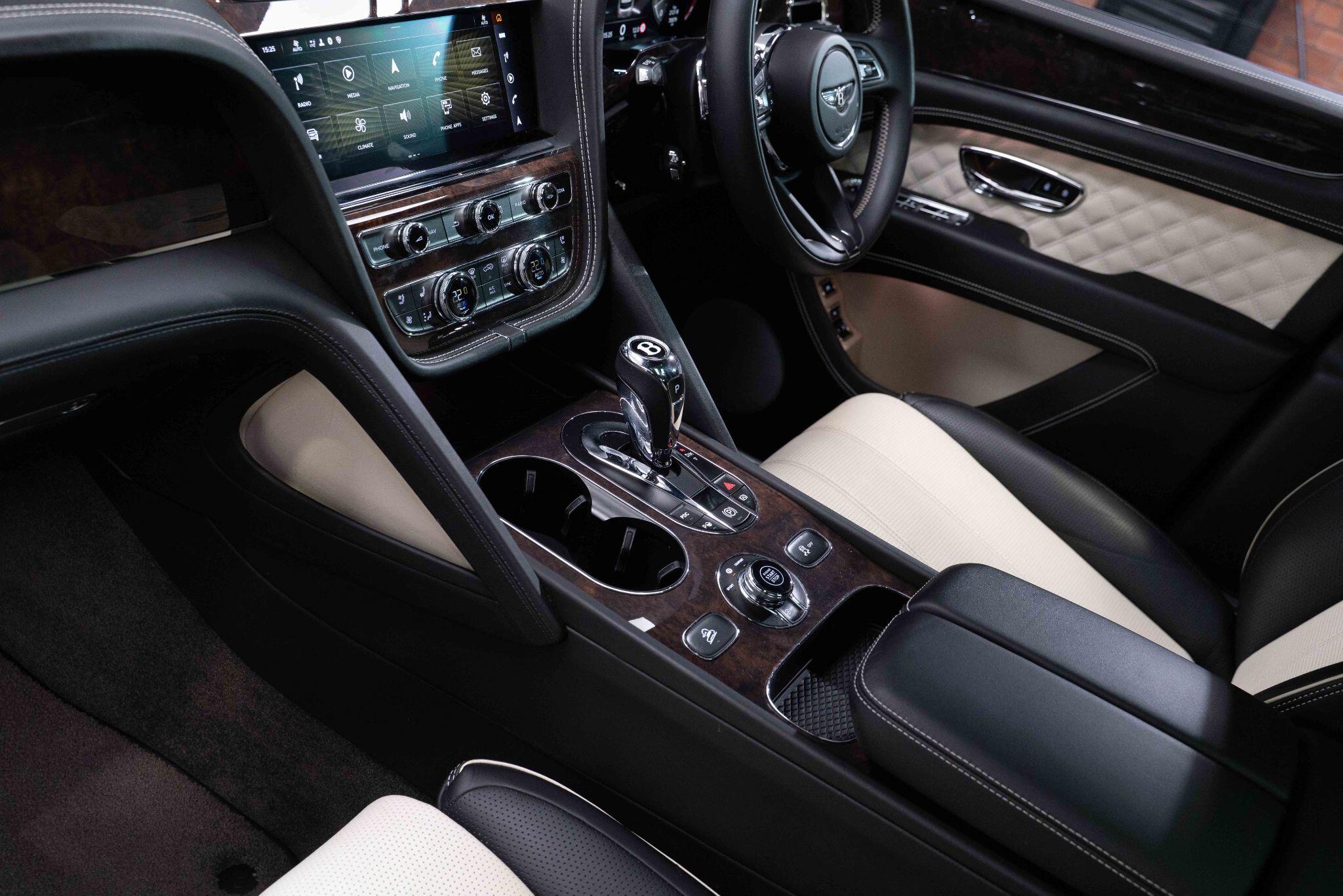 Bentley Bentayga 4.0 V8 Base Auto 4WD Euro 6 (s/s) 5dr 5dr Automatic 2025