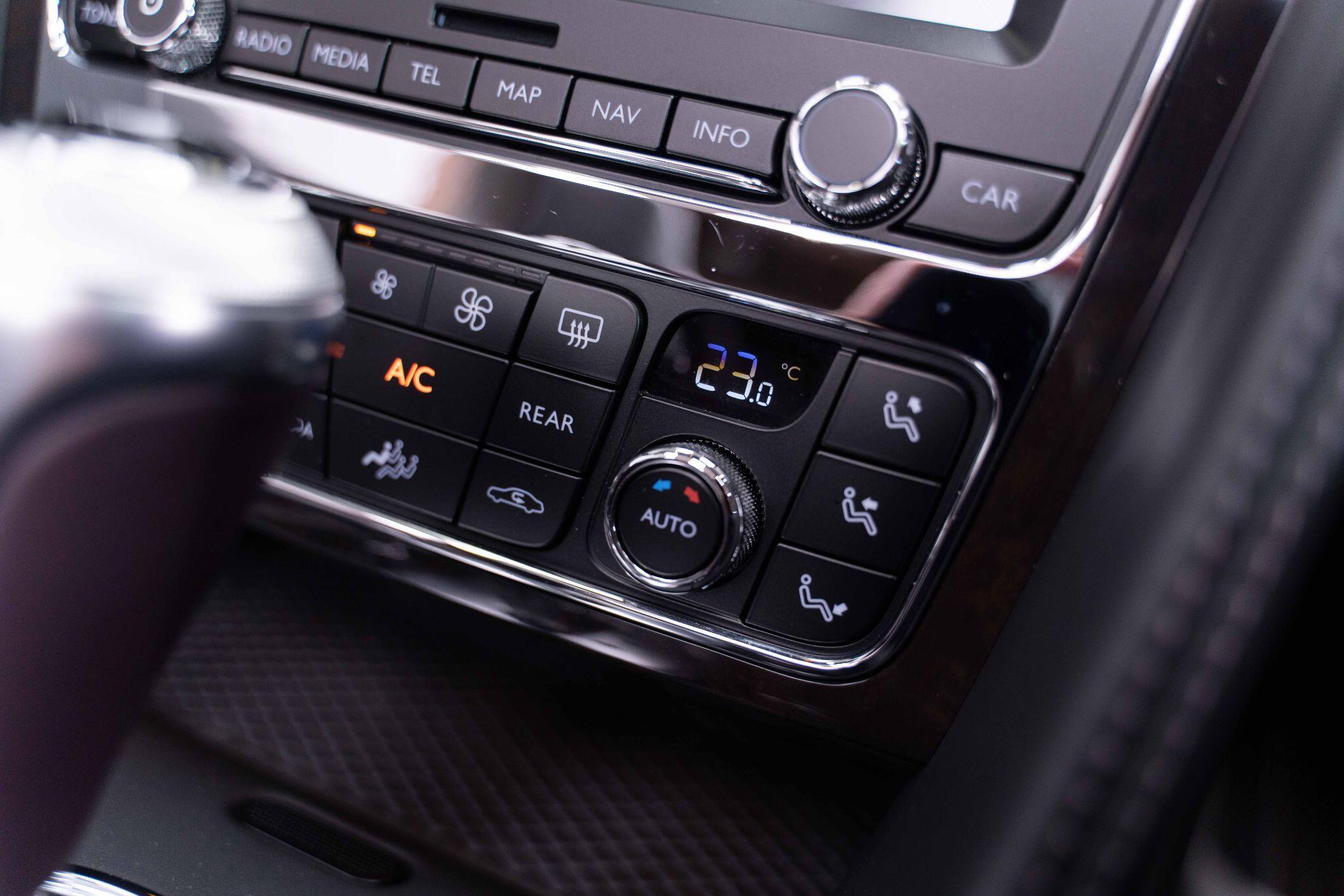 Bentley Continental 6.0 W12 GTC Speed Auto 4WD Euro 6 2dr 2dr Automatic 2026