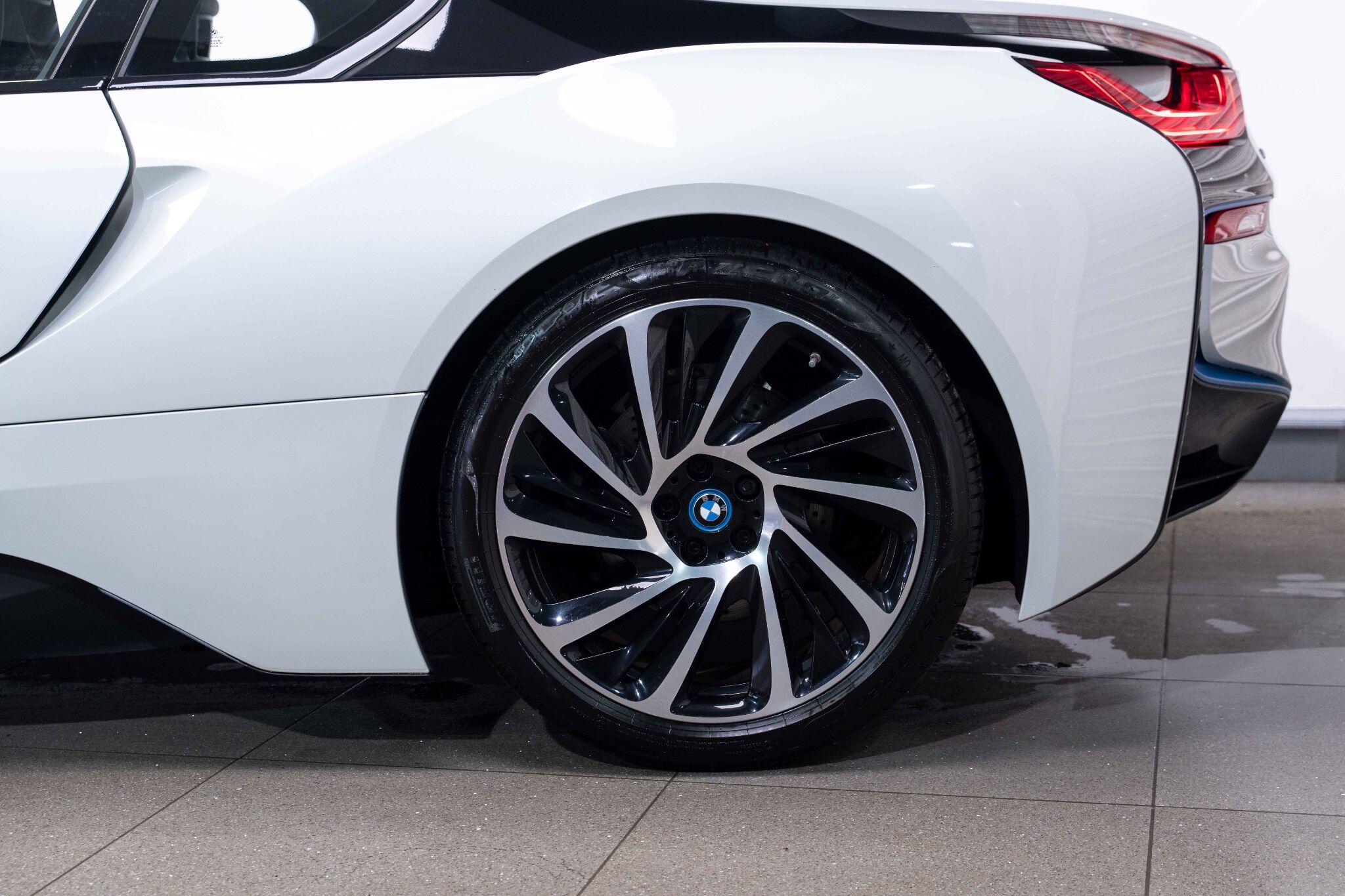 BMW i8 1.5 7.1kWh Auto 4WD Euro 6 (s/s) 2dr 2dr Automatic 2026