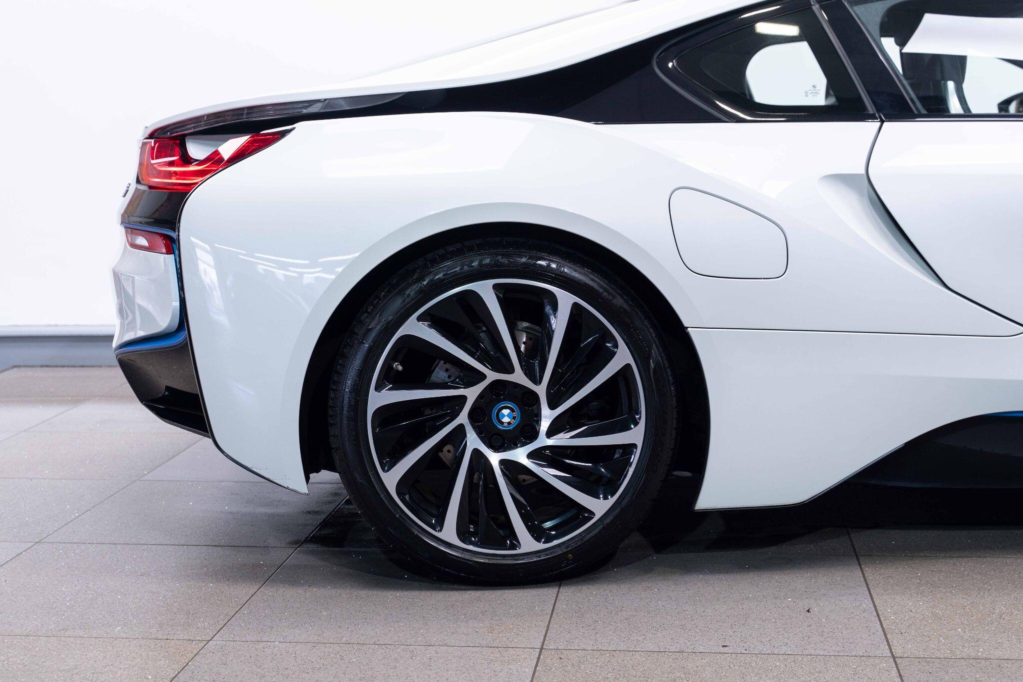 BMW i8 1.5 7.1kWh Auto 4WD Euro 6 (s/s) 2dr 2dr Automatic 2026