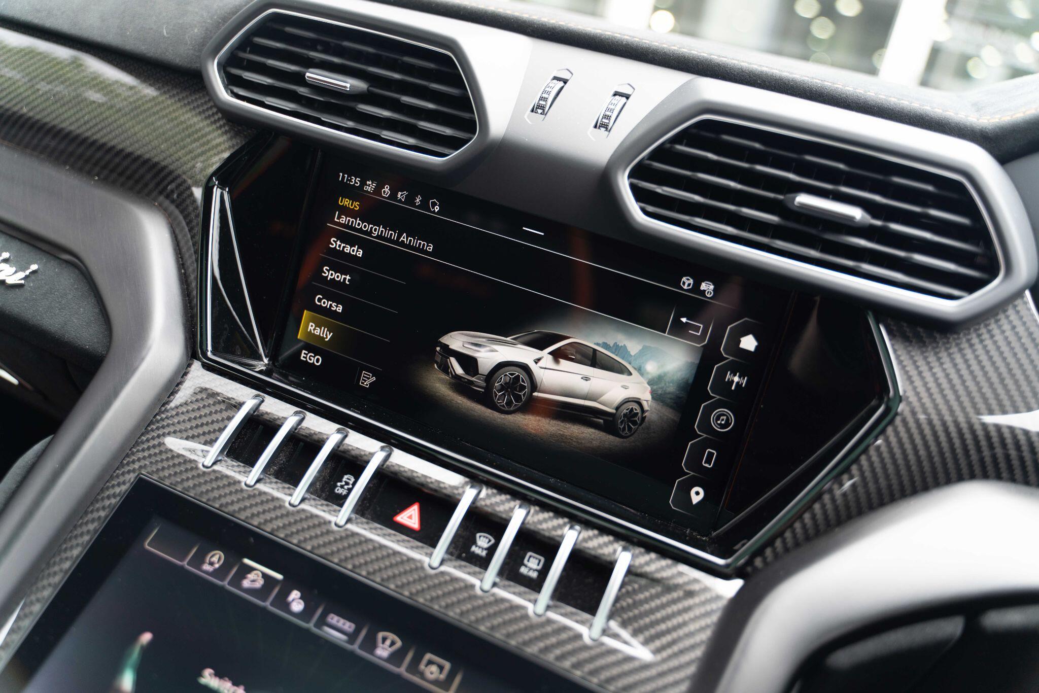 Lamborghini URUS 4.0 V8 BiTurbo Performante SUV 5dr Petrol Auto 4WD Euro 6 (666 ps) 5dr Automatic 2025