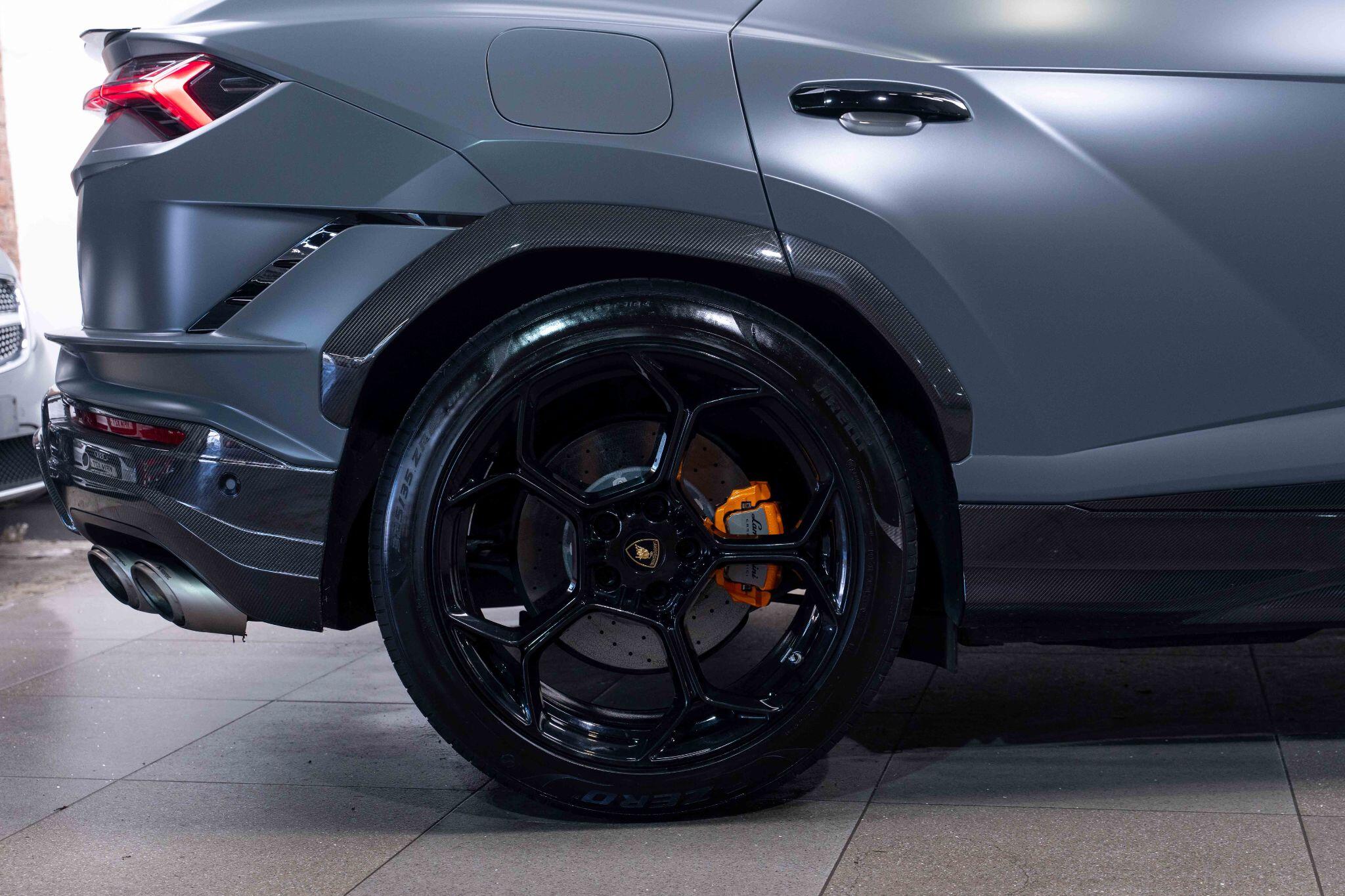 Lamborghini URUS 4.0 V8 BiTurbo Performante SUV 5dr Petrol Auto 4WD Euro 6 (666 ps) 5dr Automatic 2026