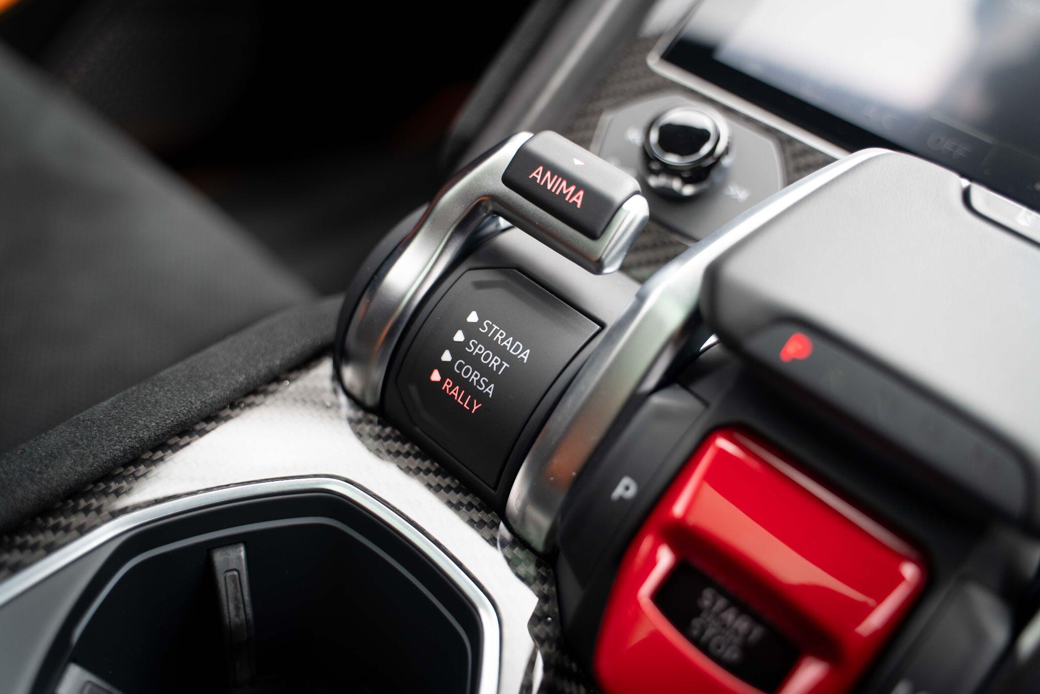 Lamborghini URUS 4.0 V8 BiTurbo Performante SUV 5dr Petrol Auto 4WD Euro 6 (666 ps) 5dr Automatic 2025