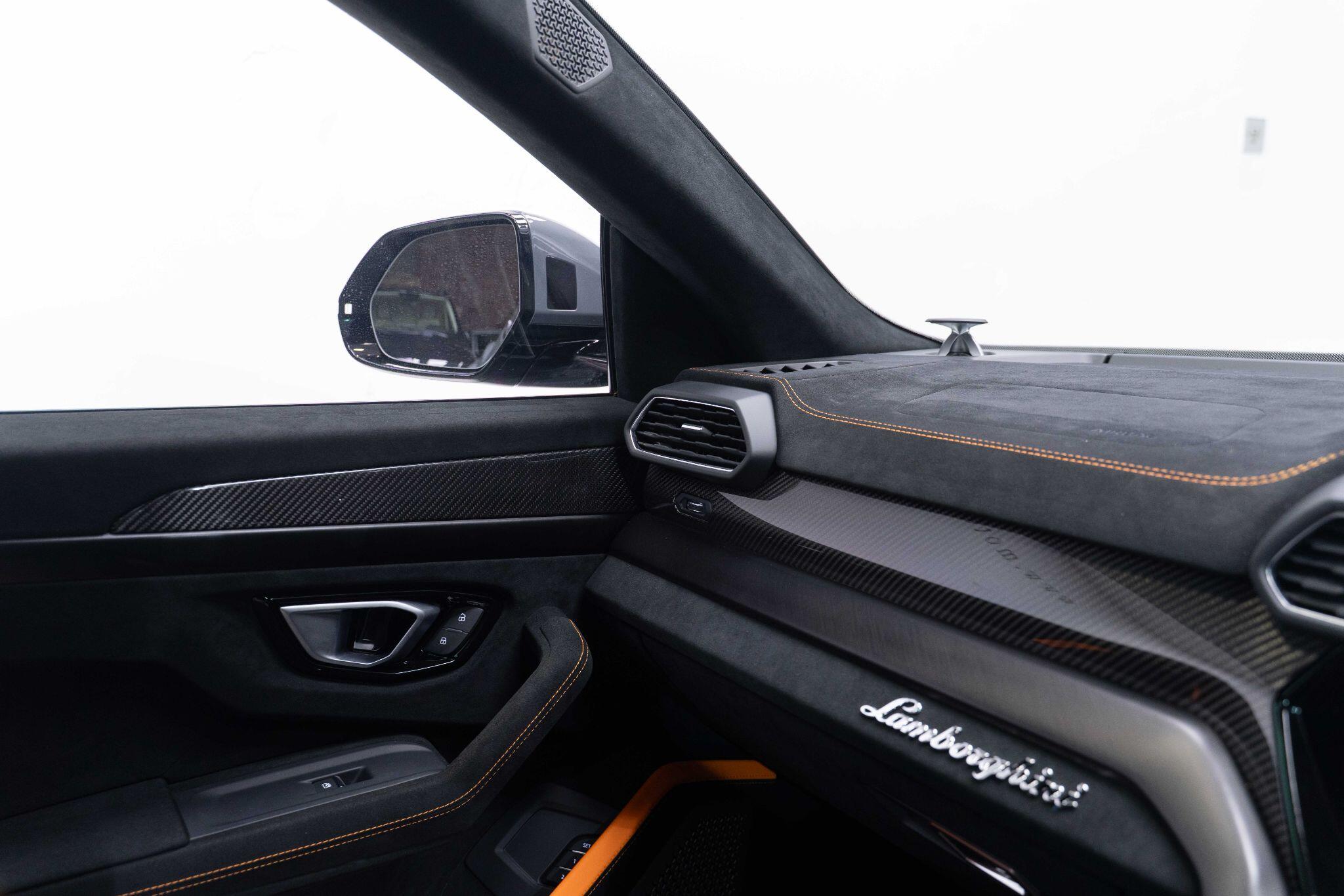 Lamborghini URUS 4.0 V8 BiTurbo Performante SUV 5dr Petrol Auto 4WD Euro 6 (666 ps) 5dr Automatic 2025