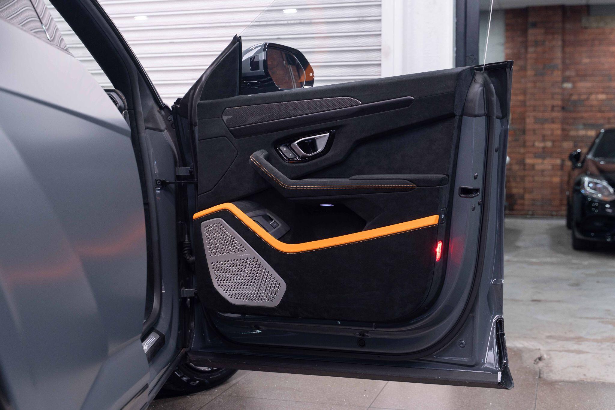 Lamborghini URUS 4.0 V8 BiTurbo Performante SUV 5dr Petrol Auto 4WD Euro 6 (666 ps) 5dr Automatic 2025