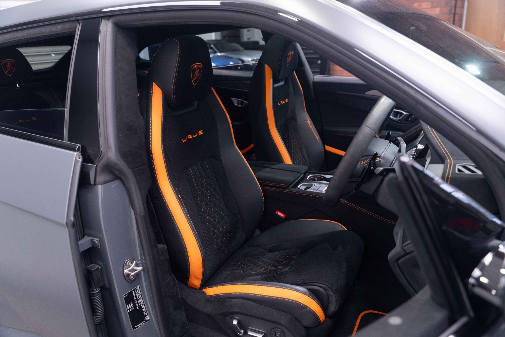 Lamborghini URUS 4.0 V8 BiTurbo Performante SUV 5dr Petrol Auto 4WD Euro 6 (666 ps) 5dr Automatic 2026