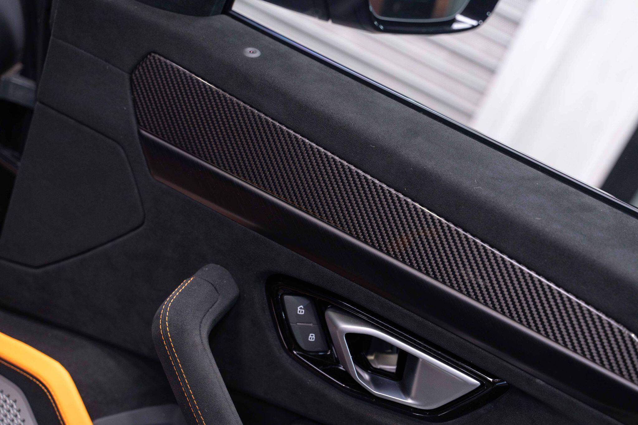 Lamborghini URUS 4.0 V8 BiTurbo Performante SUV 5dr Petrol Auto 4WD Euro 6 (666 ps) 5dr Automatic 2026