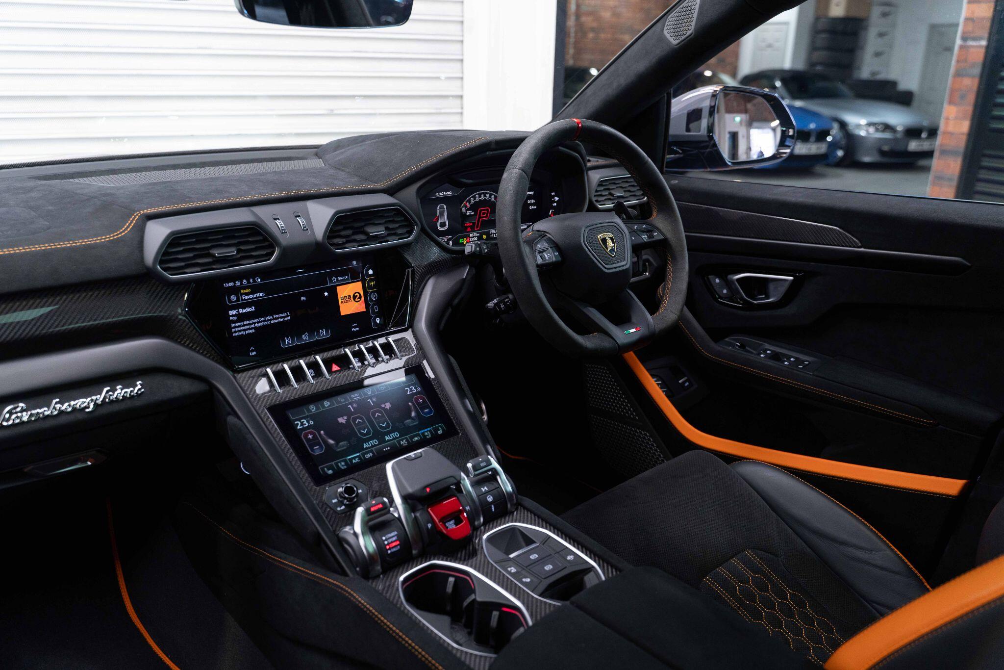 Lamborghini URUS 4.0 V8 BiTurbo Performante SUV 5dr Petrol Auto 4WD Euro 6 (666 ps) 5dr Automatic 2025