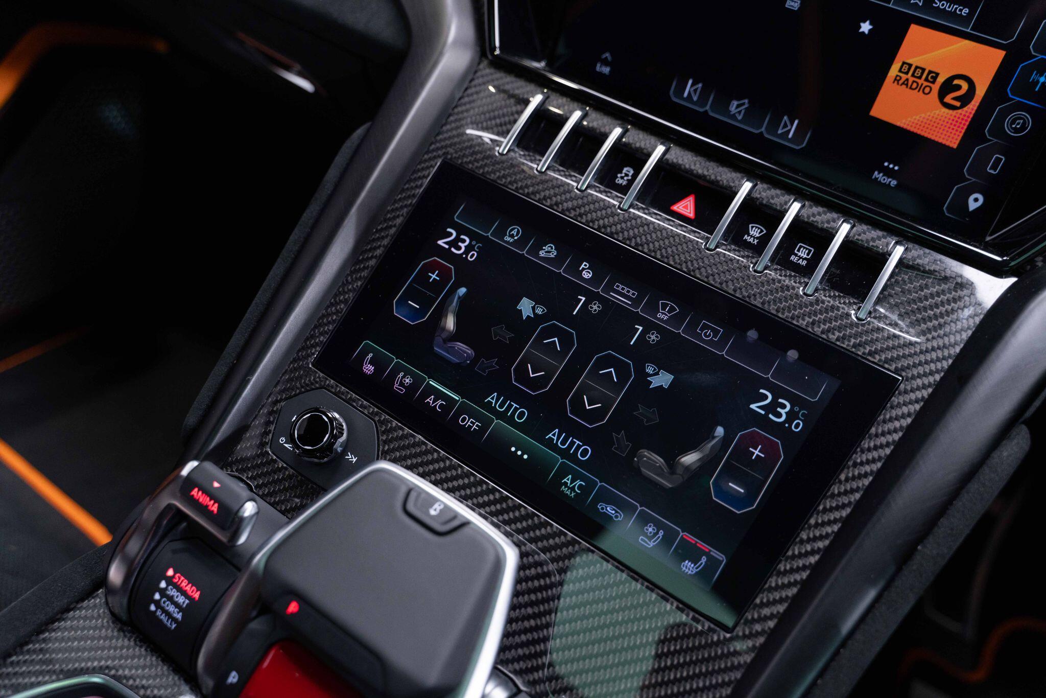 Lamborghini URUS 4.0 V8 BiTurbo Performante SUV 5dr Petrol Auto 4WD Euro 6 (666 ps) 5dr Automatic 2025