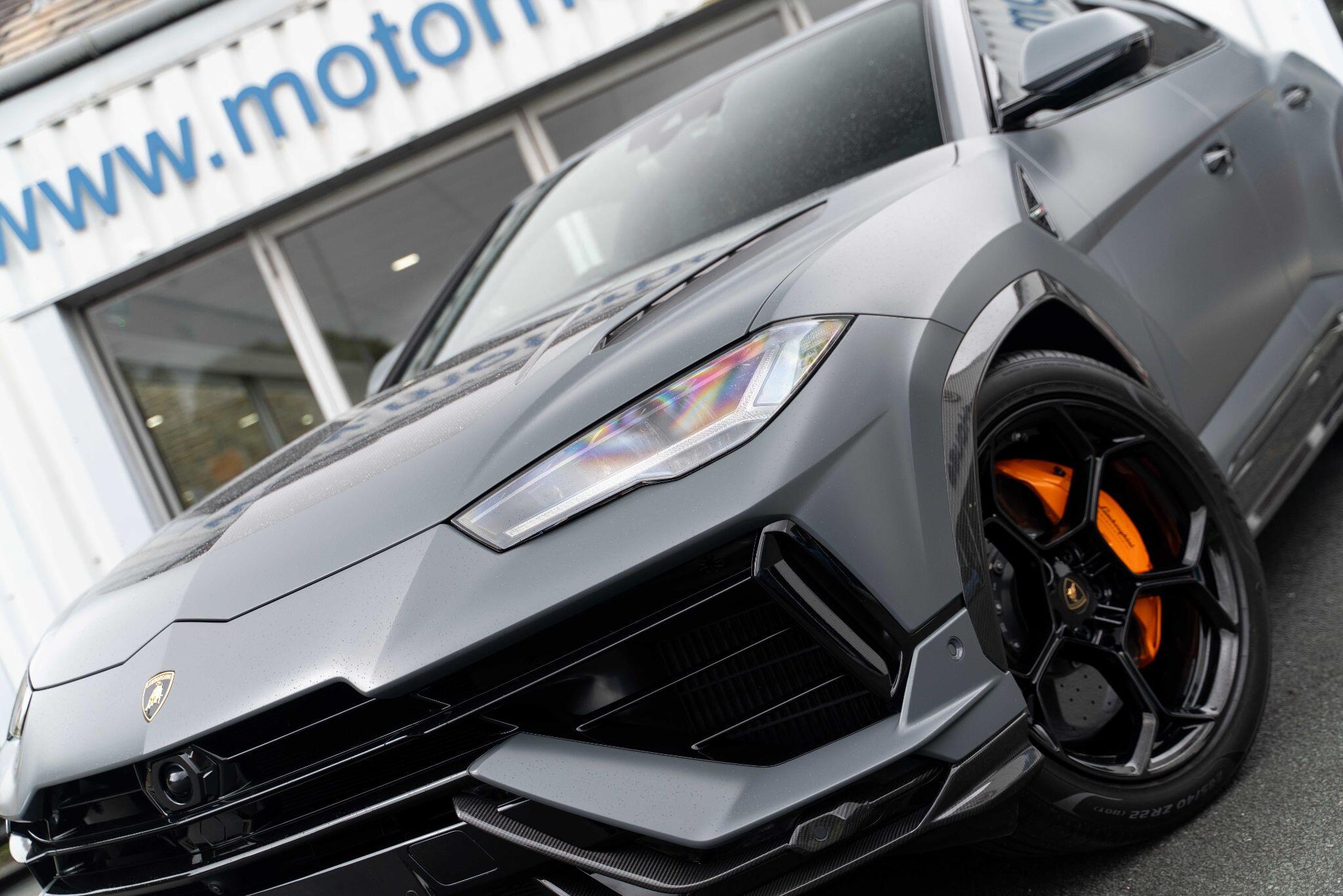Lamborghini URUS 4.0 V8 BiTurbo Performante SUV 5dr Petrol Auto 4WD Euro 6 (666 ps) 5dr Automatic 2026
