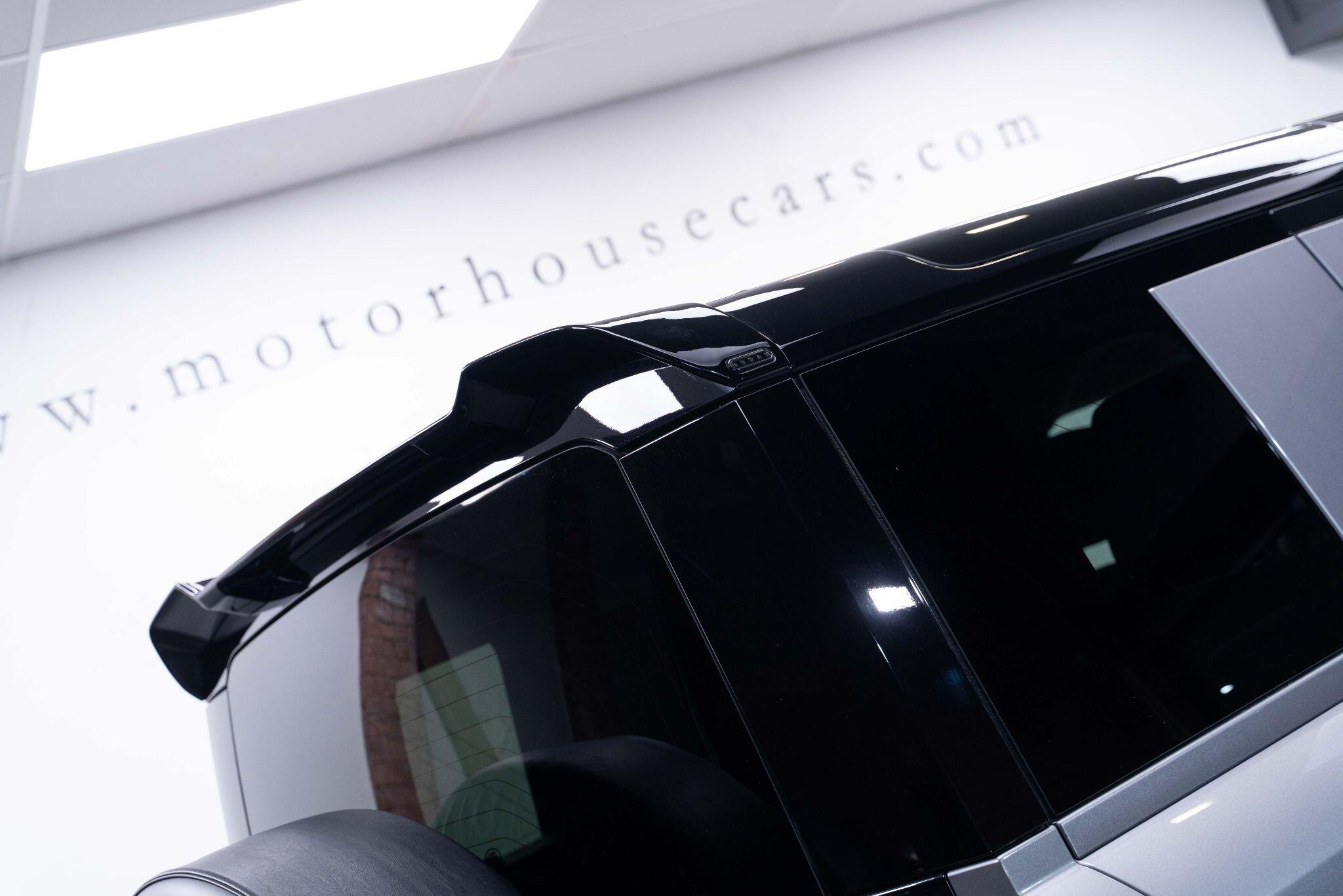 Land Rover DEFENDER 110 3.0 D300 MHEV HSE SUV 5dr Diesel Auto 4WD Euro 6 (s/s) (300 ps) 5dr Automatic 2026