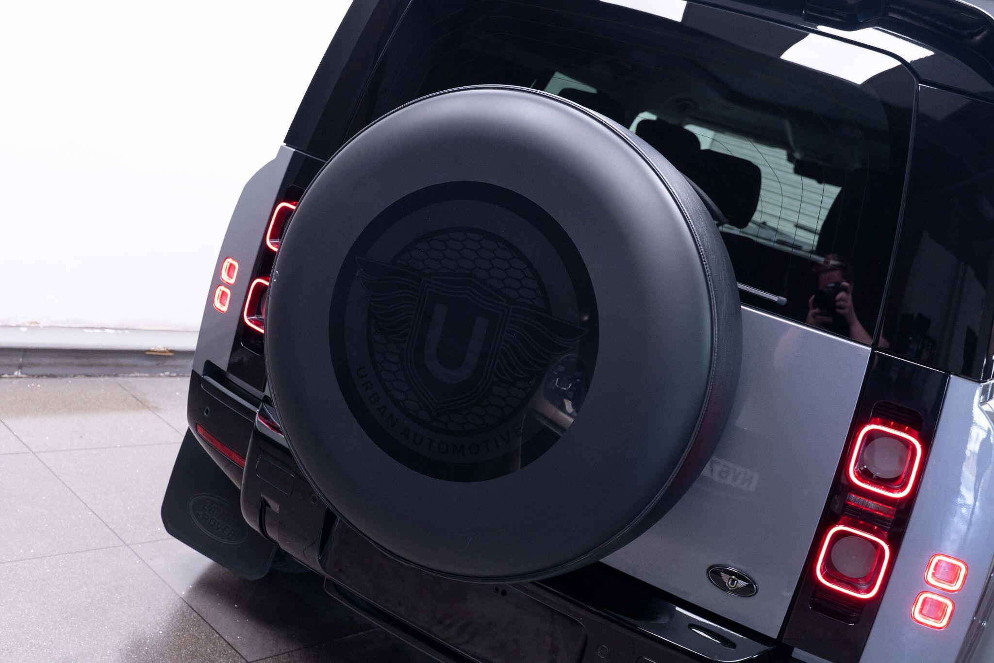 Land Rover DEFENDER 110 3.0 D300 MHEV HSE SUV 5dr Diesel Auto 4WD Euro 6 (s/s) (300 ps) 5dr Automatic 2026