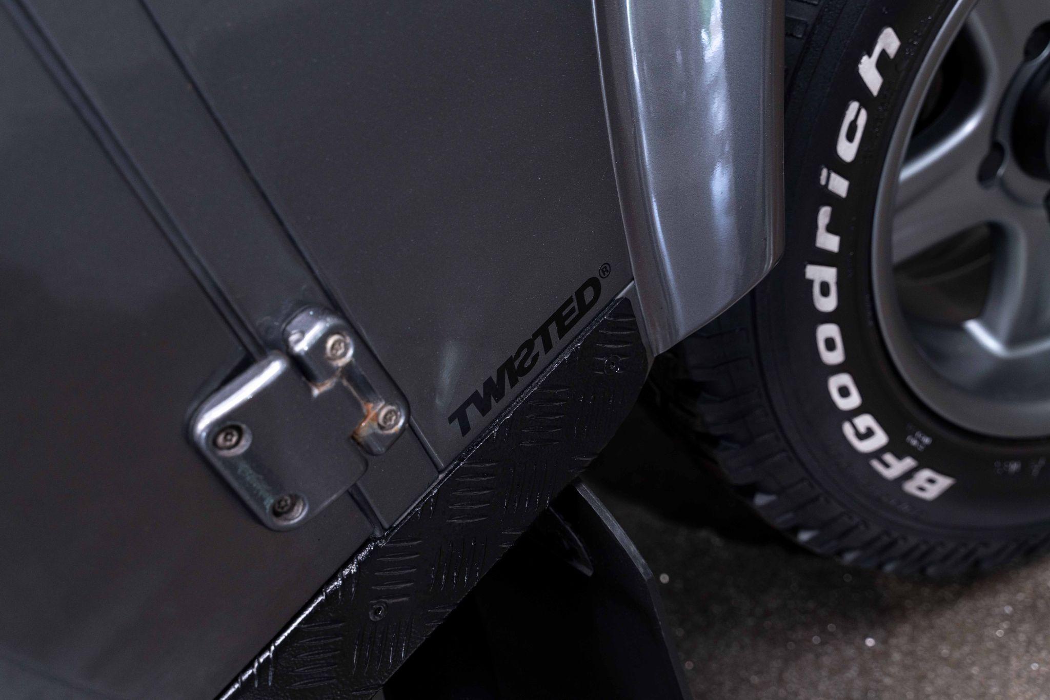 Land Rover Defender 90 2.2 TDCi XS 4WD SWB Euro 5 3dr 3dr Manual 2026