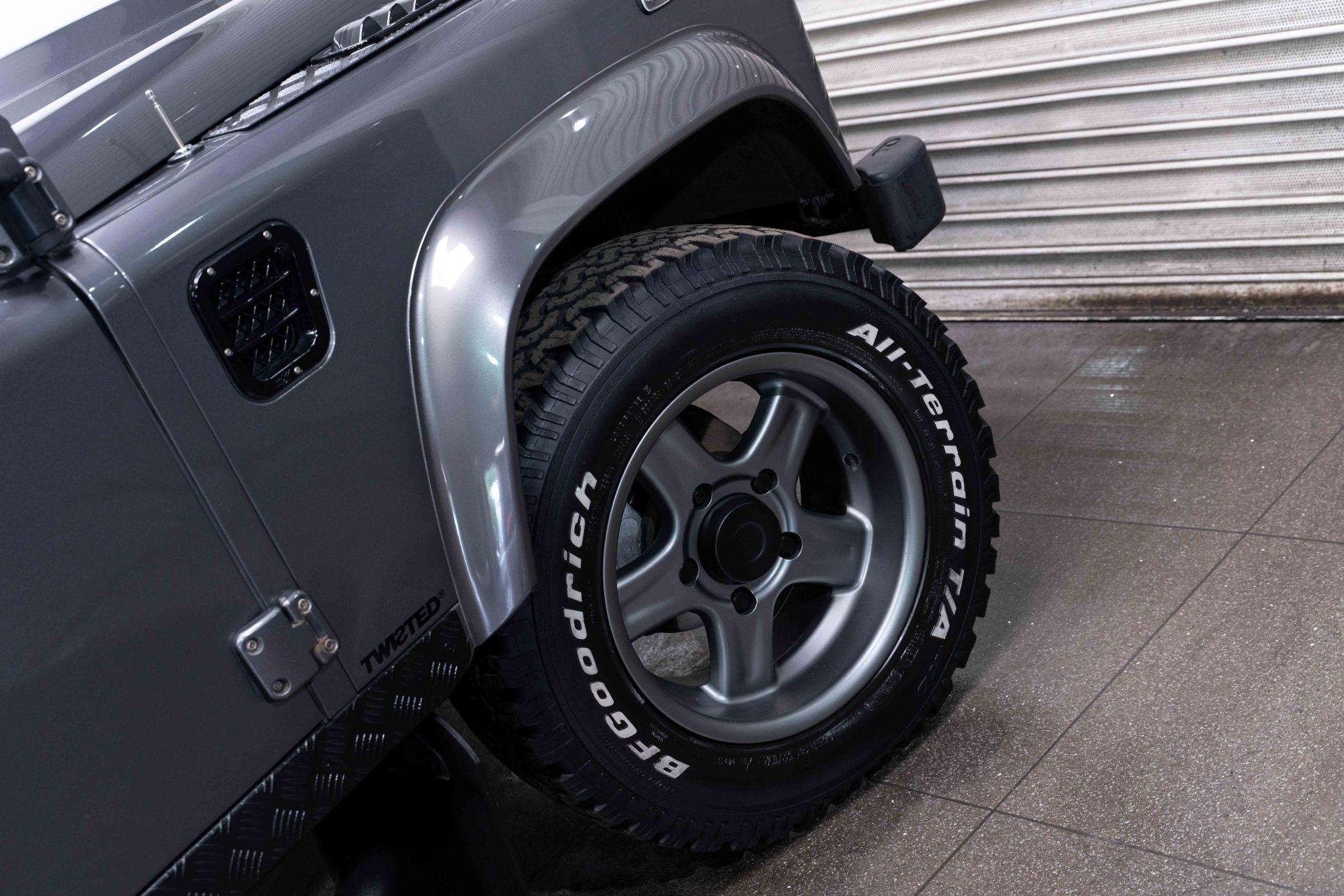 Land Rover Defender 90 2.2 TDCi XS 4WD SWB Euro 5 3dr 3dr Manual 2026