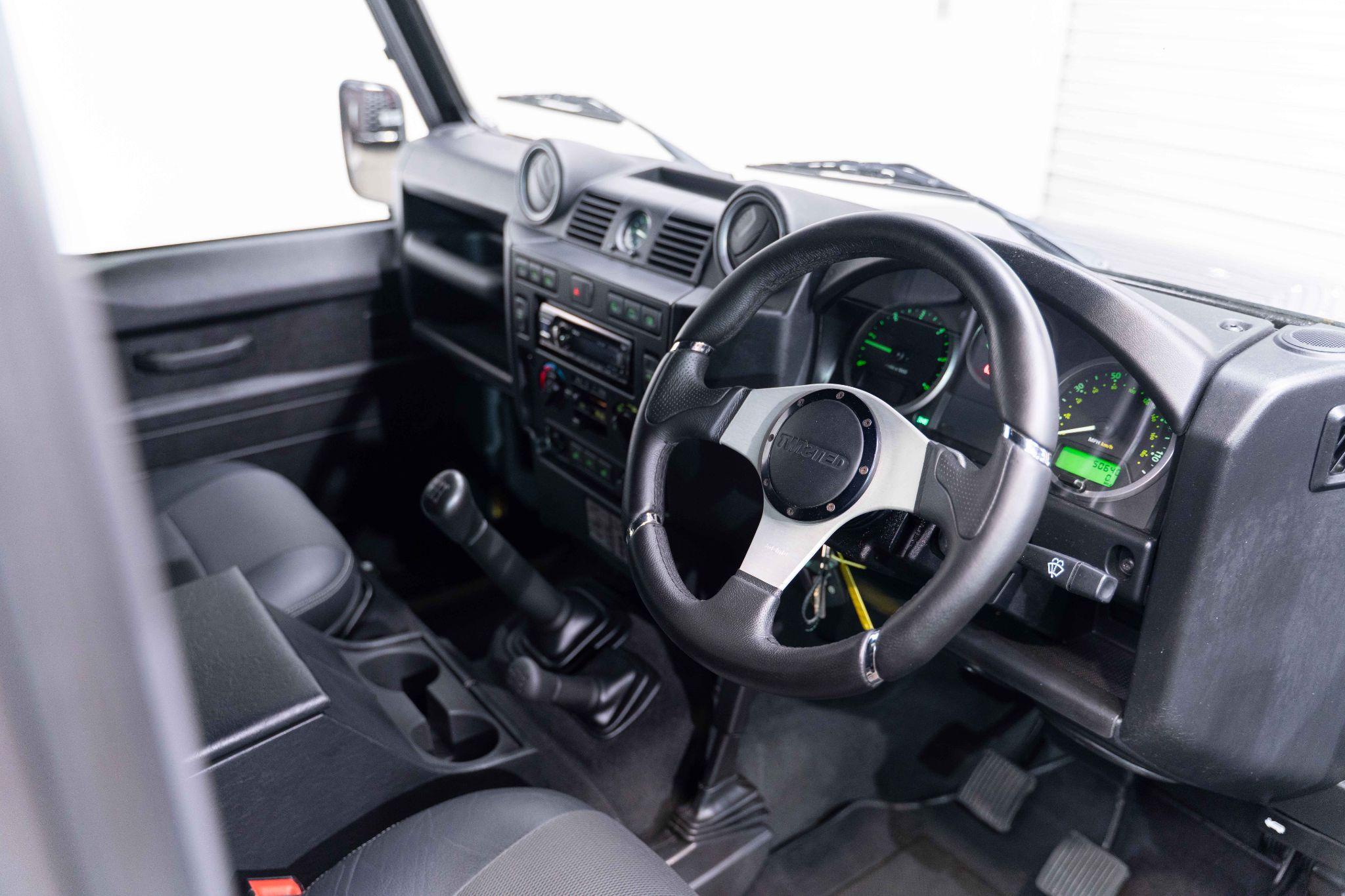 Land Rover Defender 90 2.2 TDCi XS 4WD SWB Euro 5 3dr 3dr Manual 2026