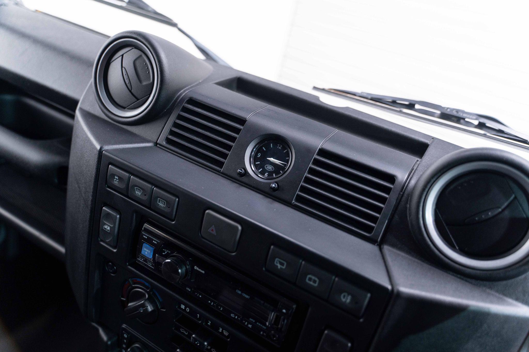 Land Rover Defender 90 2.2 TDCi XS 4WD SWB Euro 5 3dr 3dr Manual 2026