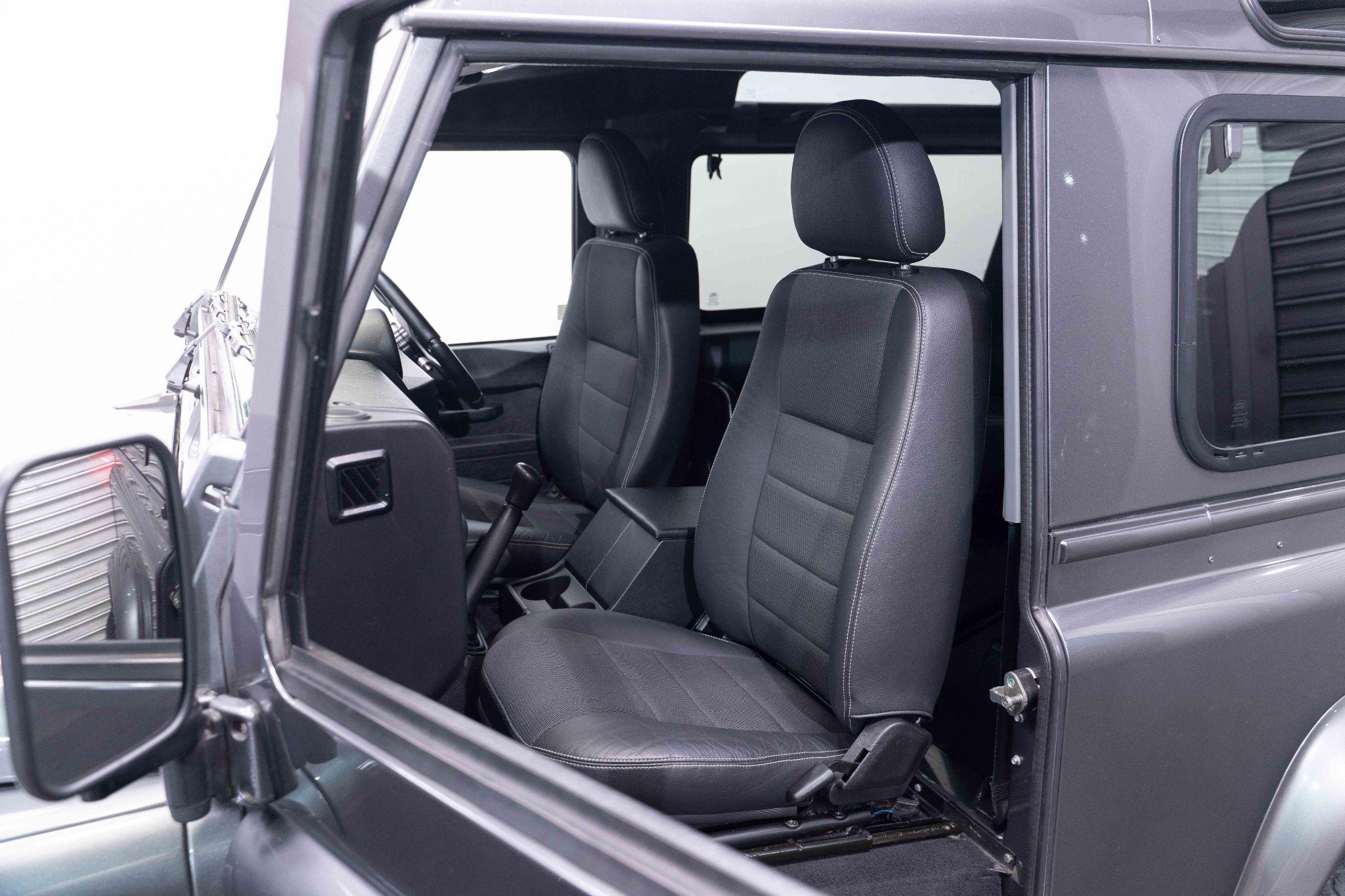 Land Rover Defender 90 2.2 TDCi XS 4WD SWB Euro 5 3dr 3dr Manual 2026