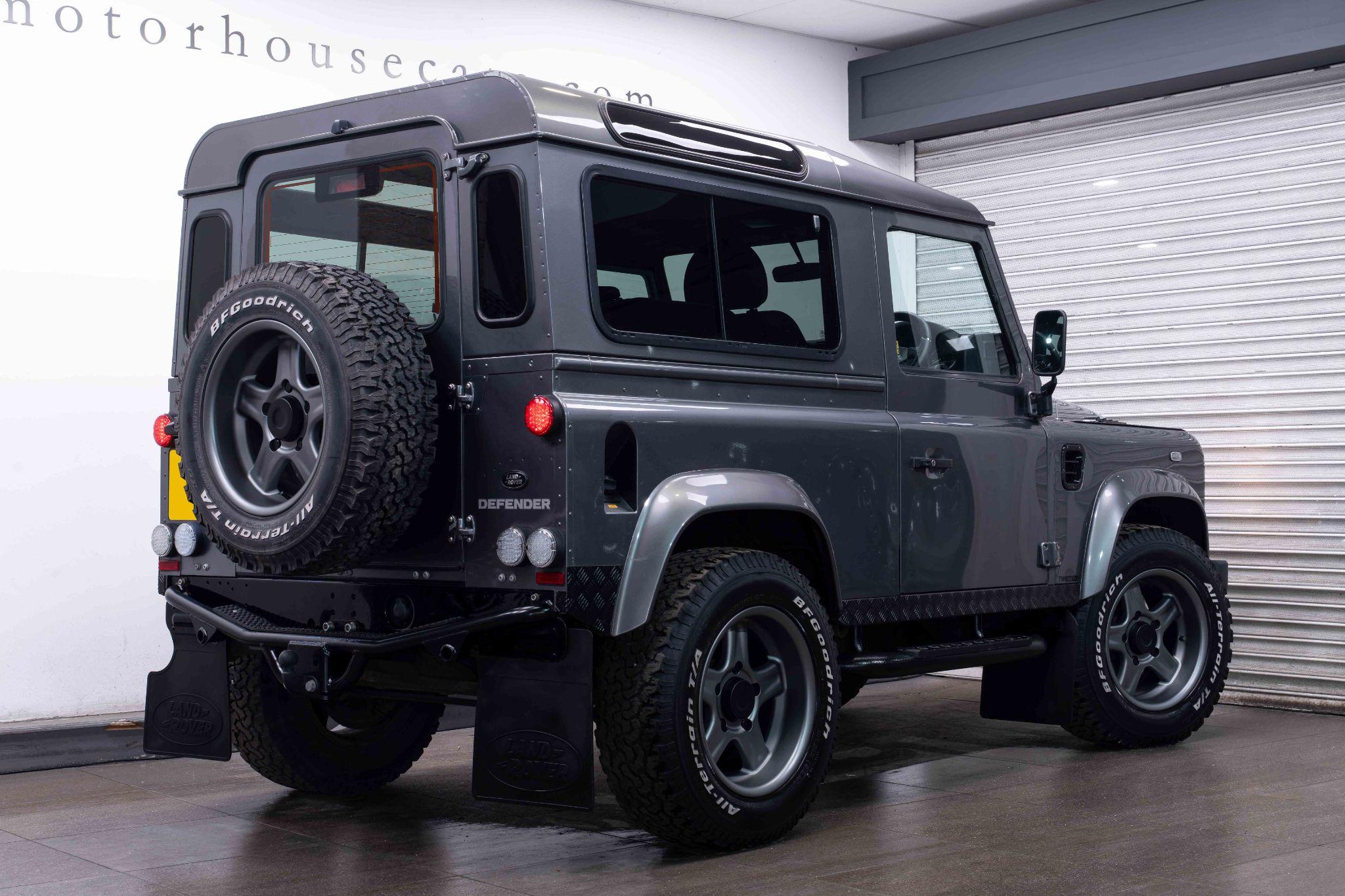 Land Rover Defender 90 2.2 TDCi XS 4WD SWB Euro 5 3dr 3dr Manual 2026