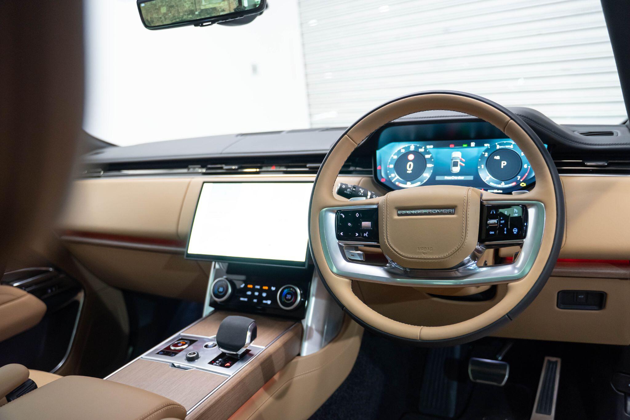 Land Rover Range Rover 3.0 P400 MHEV Autobiography Auto 4WD Euro 6 (s/s) 5dr 5dr Automatic 2026