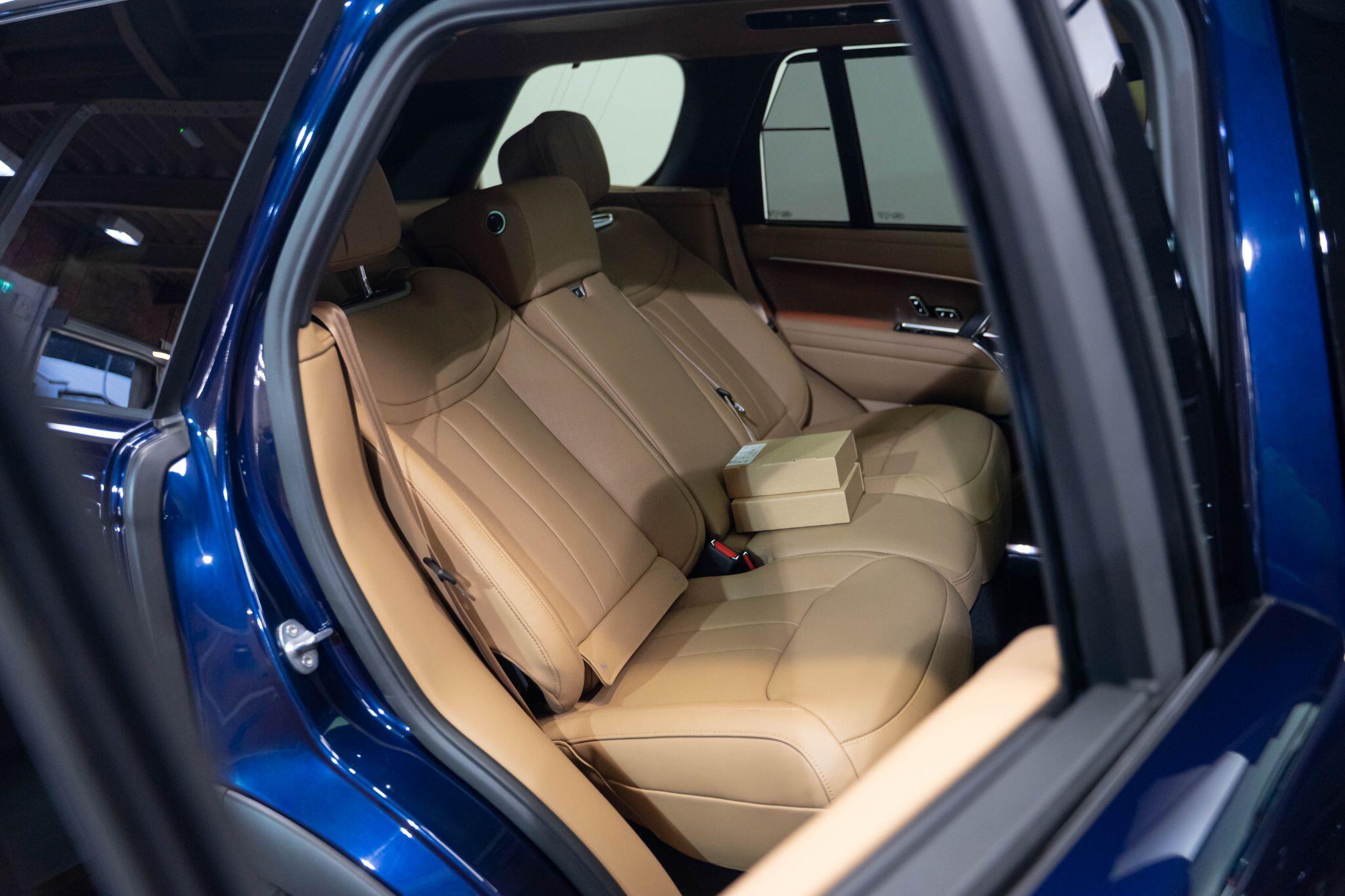 Land Rover Range Rover 3.0 P400 MHEV Autobiography Auto 4WD Euro 6 (s/s) 5dr 5dr Automatic 2026