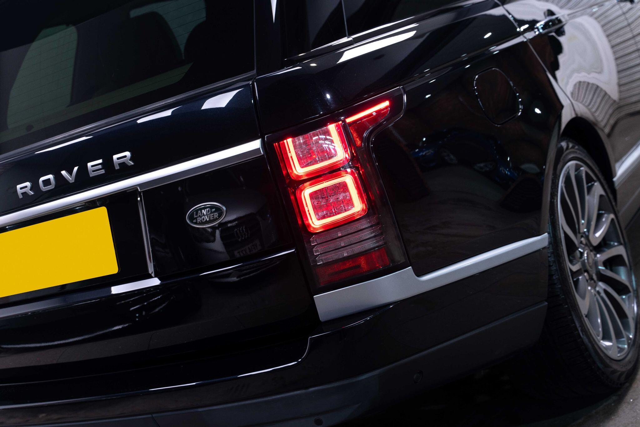 Land Rover Range Rover 5.0 P525 V8 Autobiography Auto 4WD Euro 6 (s/s) 5dr 5dr Automatic 2025