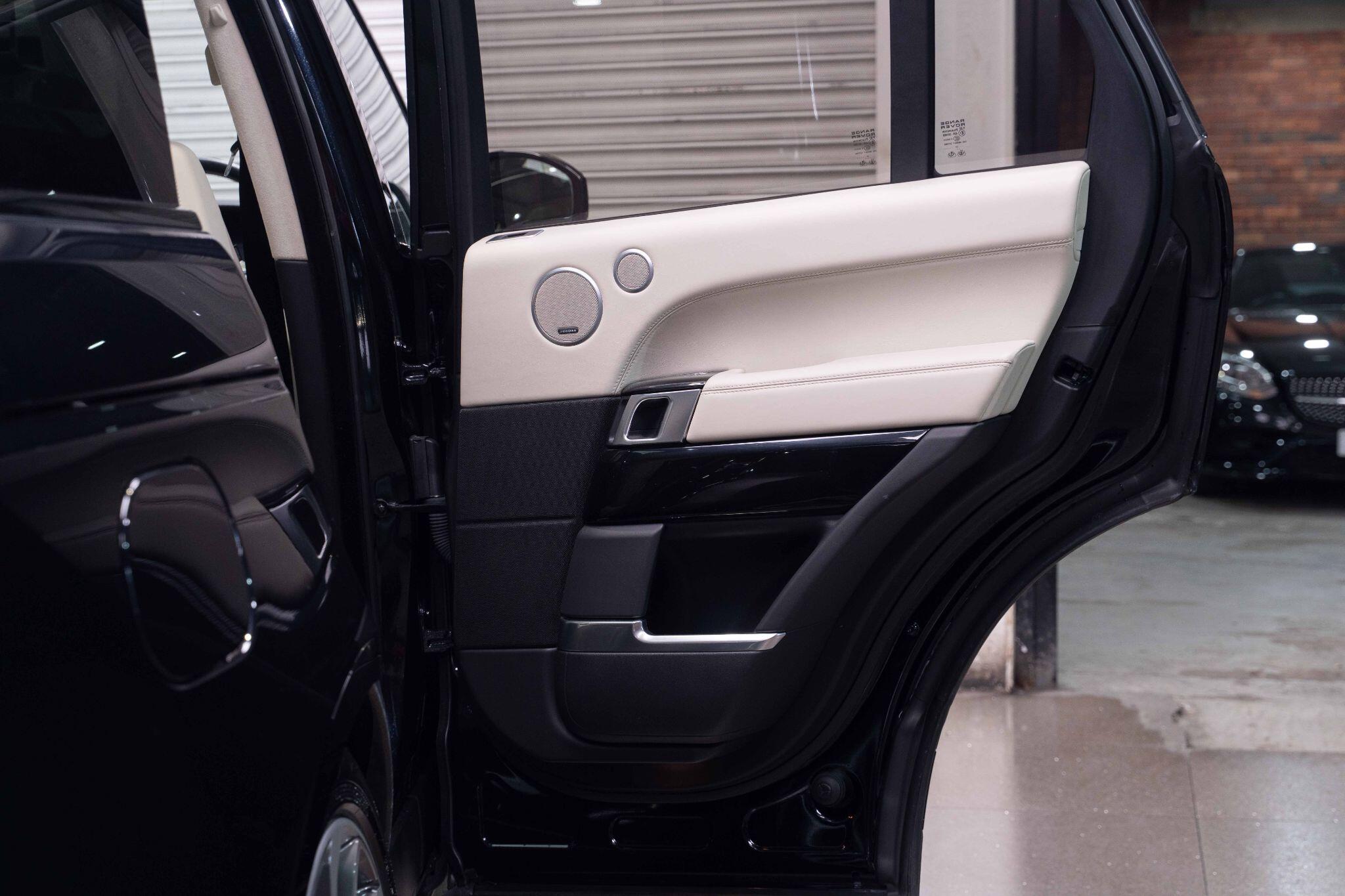 Land Rover Range Rover 5.0 P525 V8 Autobiography Auto 4WD Euro 6 (s/s) 5dr 5dr Automatic 2025