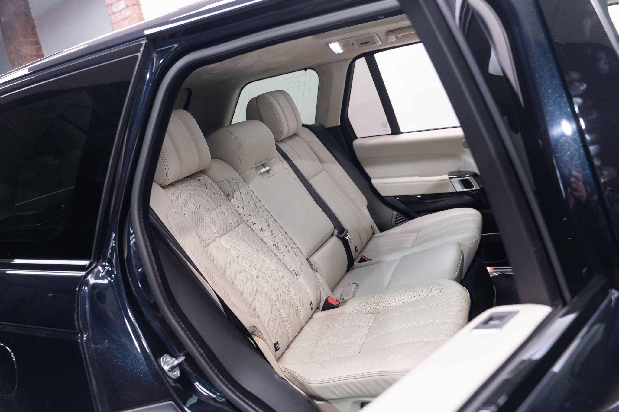 Land Rover Range Rover 5.0 P525 V8 Autobiography Auto 4WD Euro 6 (s/s) 5dr 5dr Automatic 2025