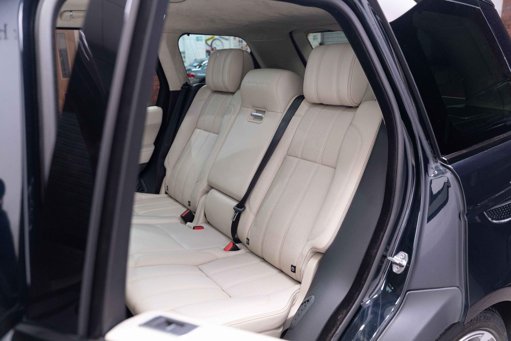 Land Rover Range Rover 5.0 P525 V8 Autobiography Auto 4WD Euro 6 (s/s) 5dr 5dr Automatic 2025