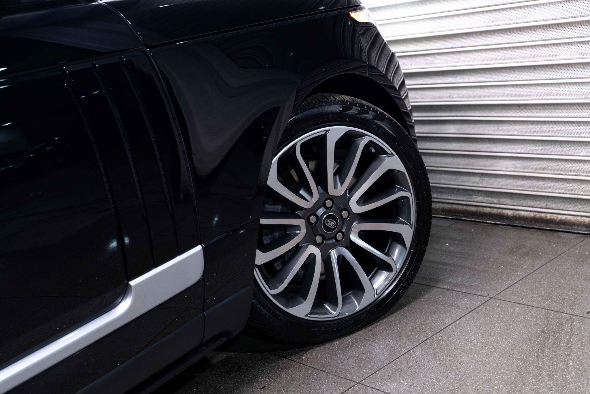 Land Rover Range Rover 5.0 P525 V8 Autobiography Auto 4WD Euro 6 (s/s) 5dr 5dr Automatic 2025